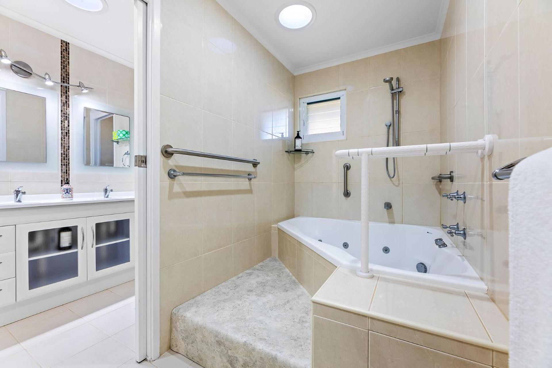 198 Mystery Bay Road, Mystery Bay