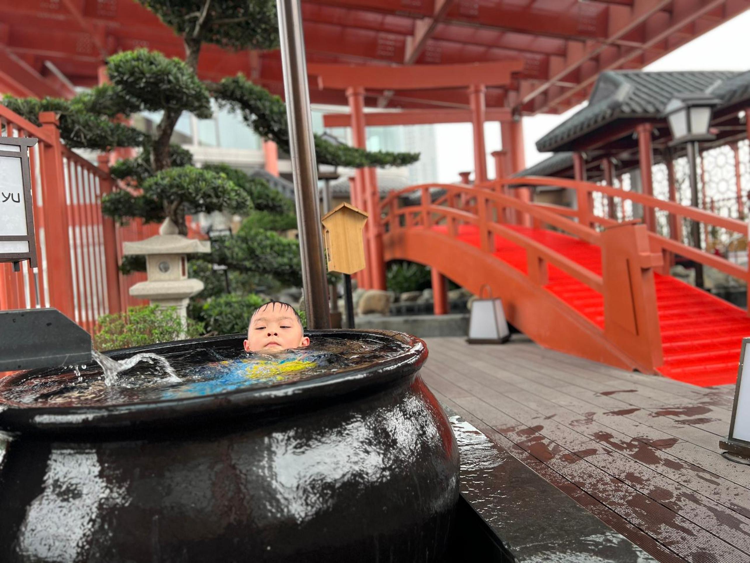 Homestay Onsen Landmark Ecopark