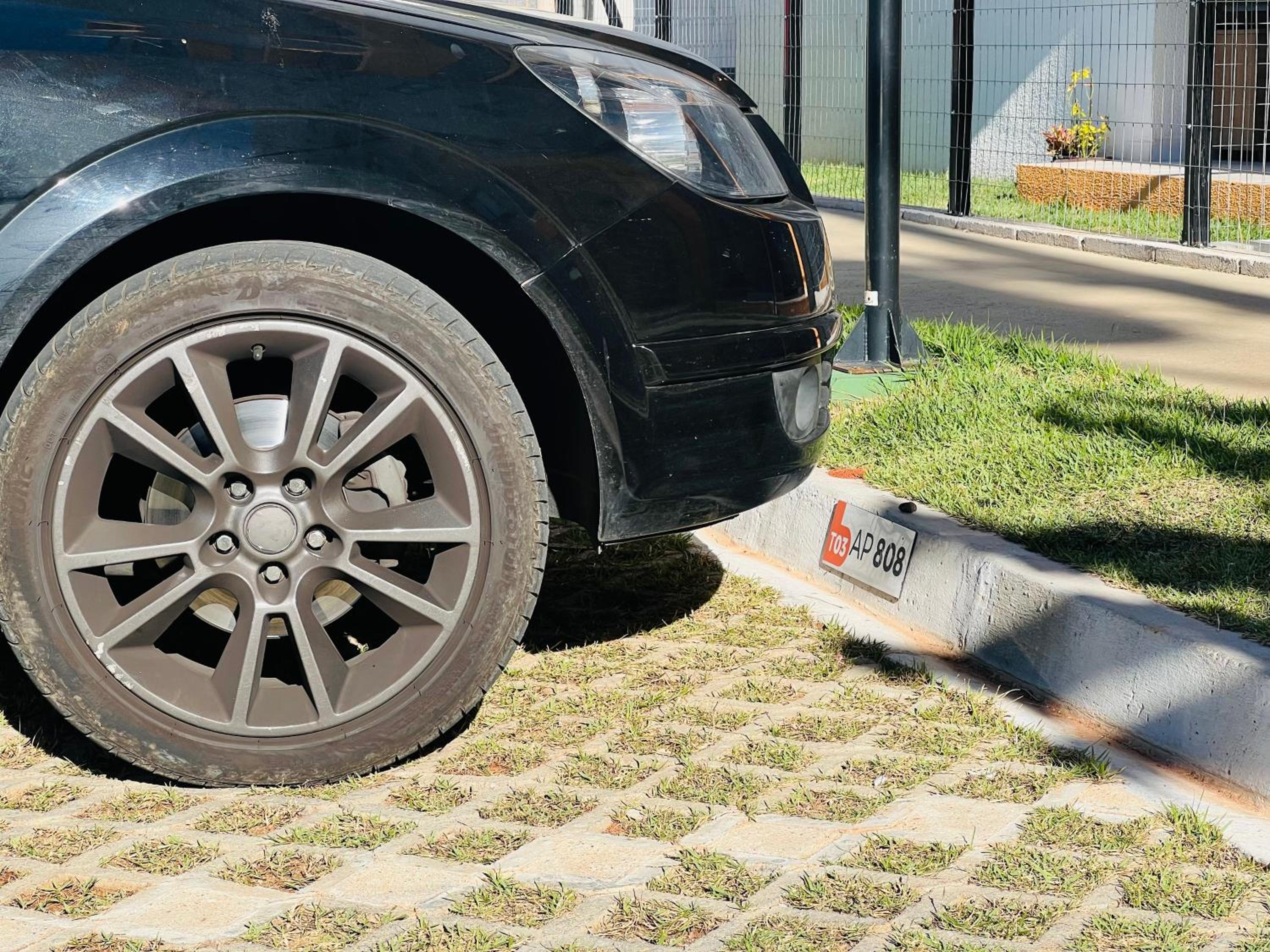 APT Moderno com muitos itens , 3 quartos e 2 vagas de garagem