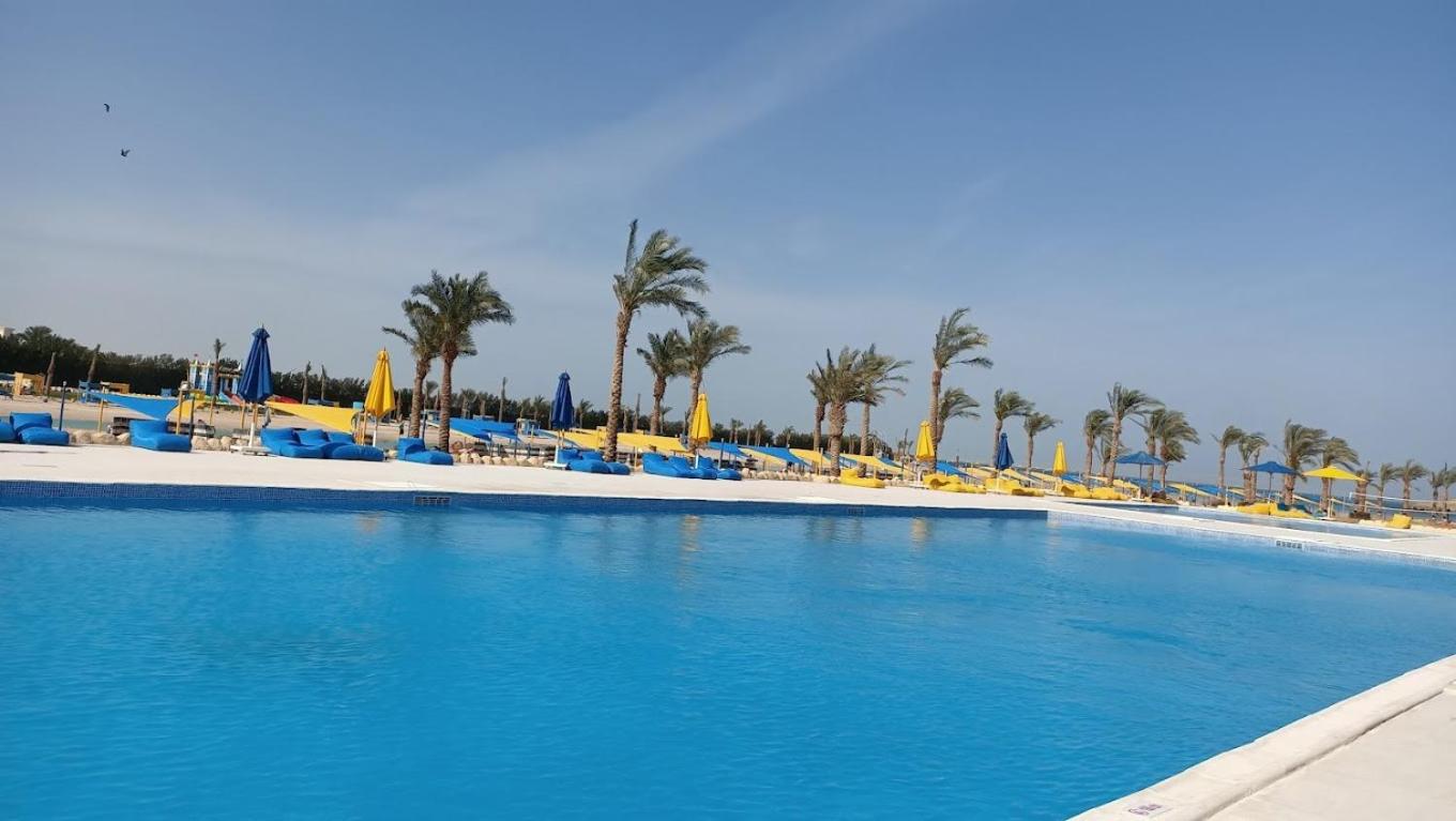 Private Room Hurghada for rent beach and pools included Not Valid for Locals