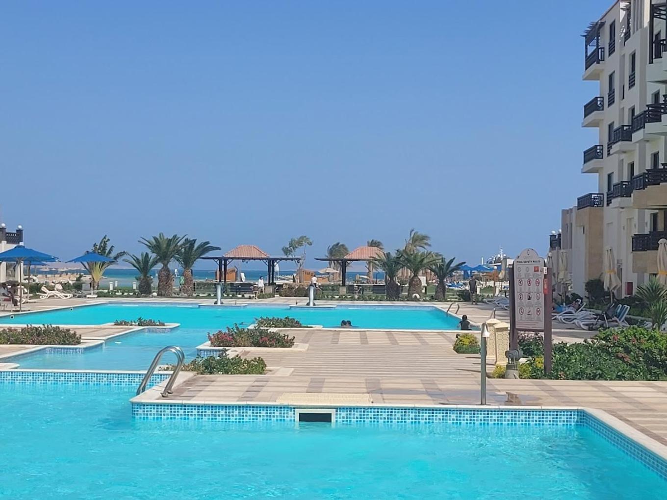 Private Room Hurghada for rent beach and pools included Not Valid for Locals
