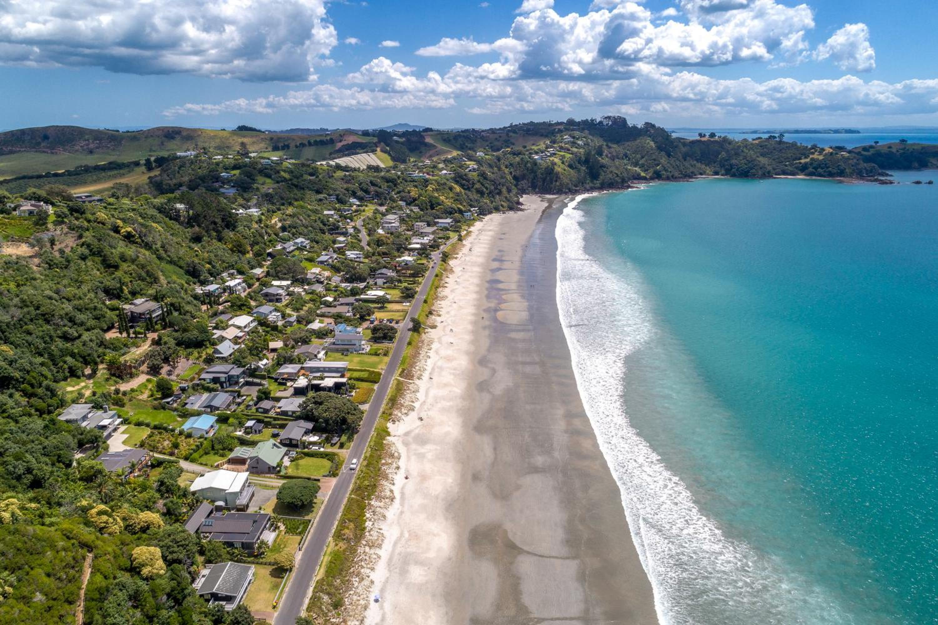 Sea Breeze at the Sands - Onetangi Beach view 2
