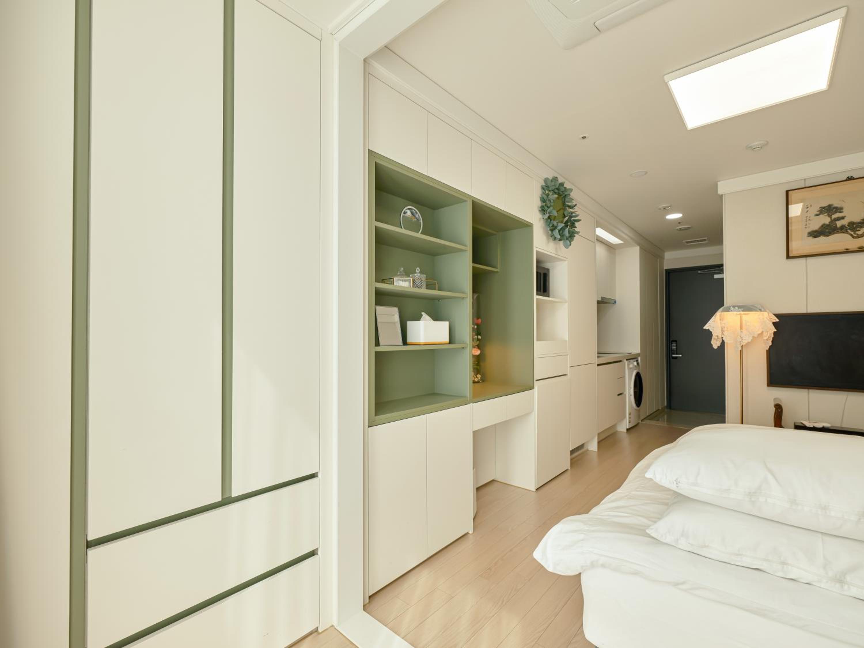 hotel room