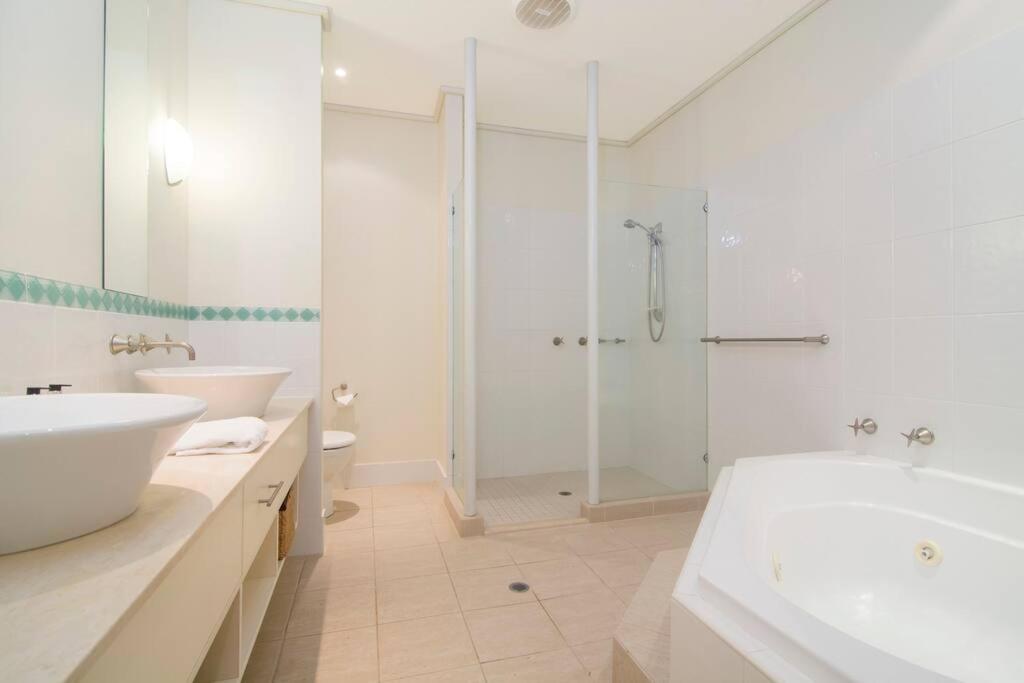 Oceanique - Absolute Beachfront Port Douglas