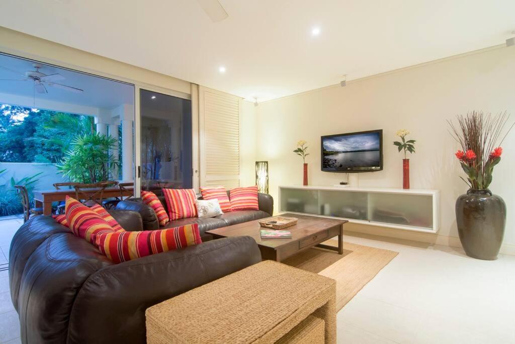 Oceanique - Absolute Beachfront Port Douglas