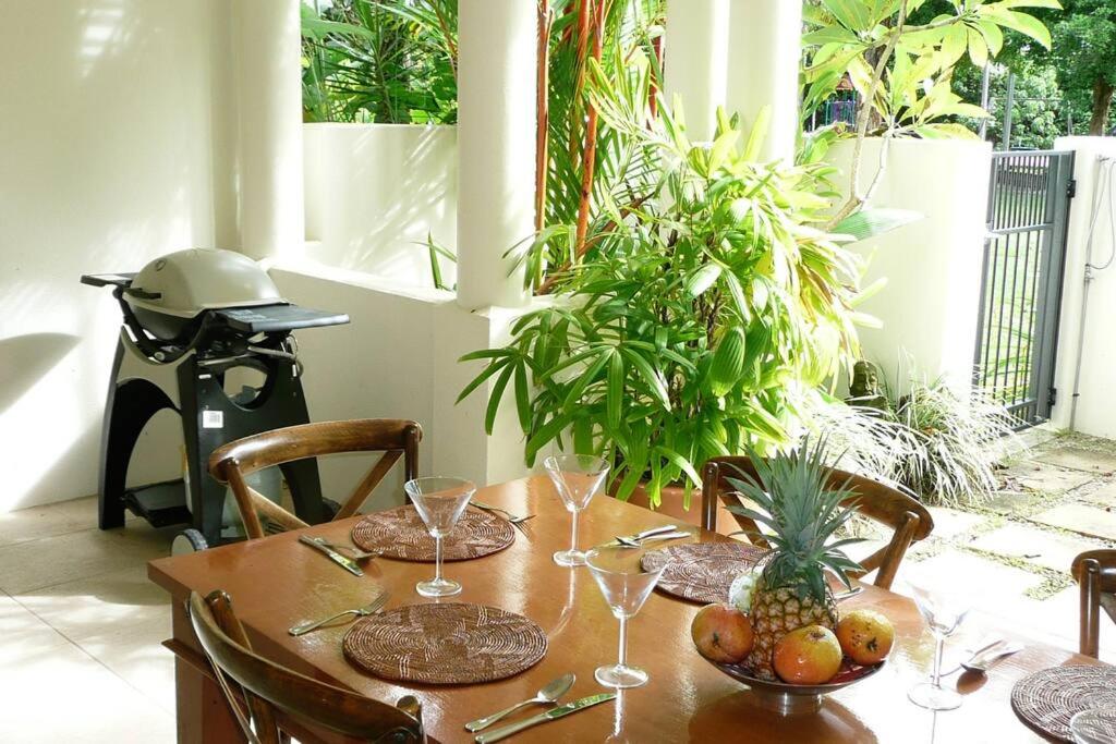 Oceanique - Absolute Beachfront Port Douglas