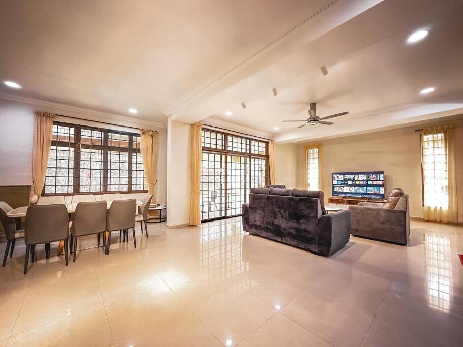 JB GatheringHouse Bungalow 5Bedroom 12pax