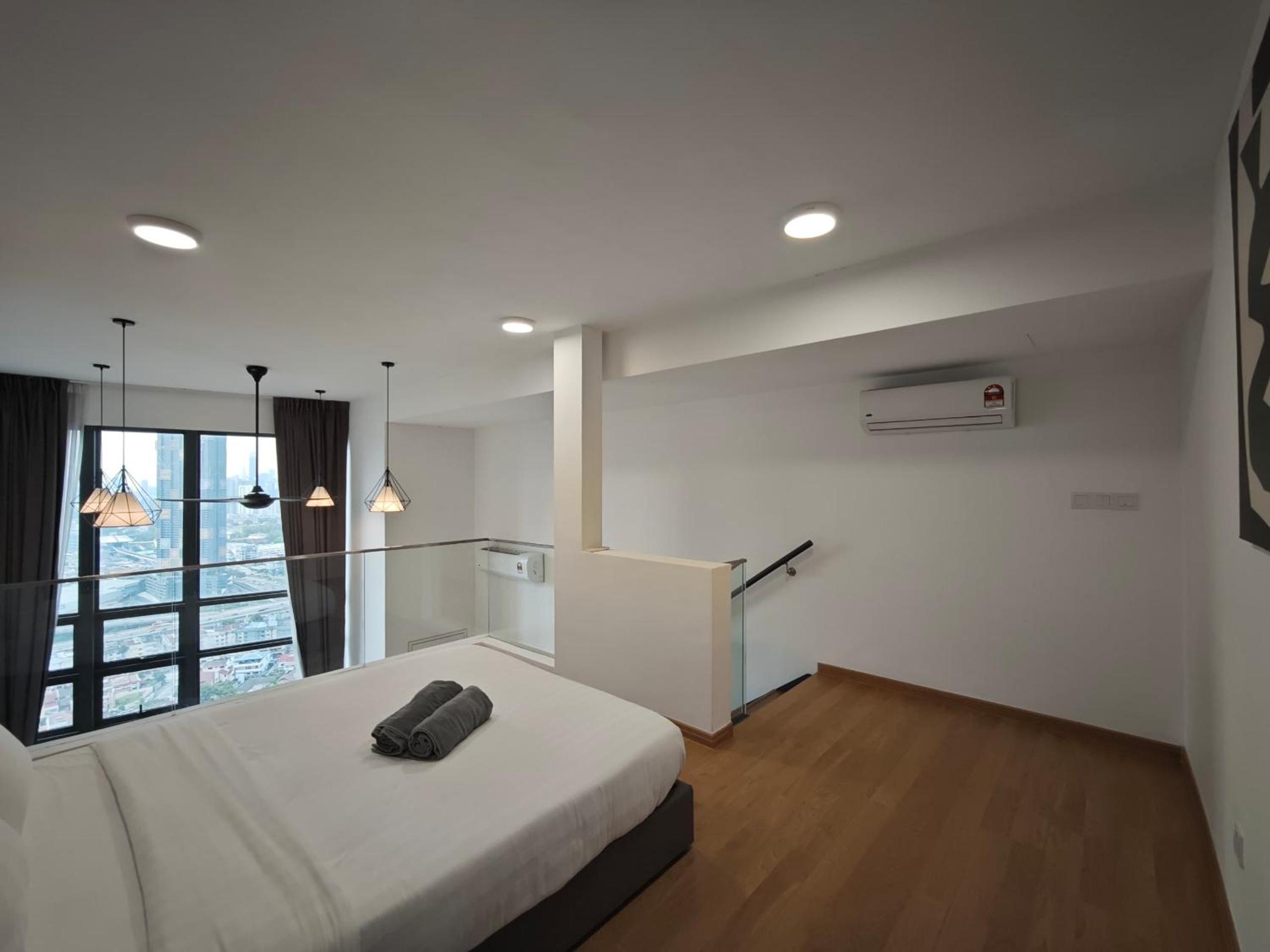 Urban Loft MRT Convenience KLCC Nearby in EKO CHERAS