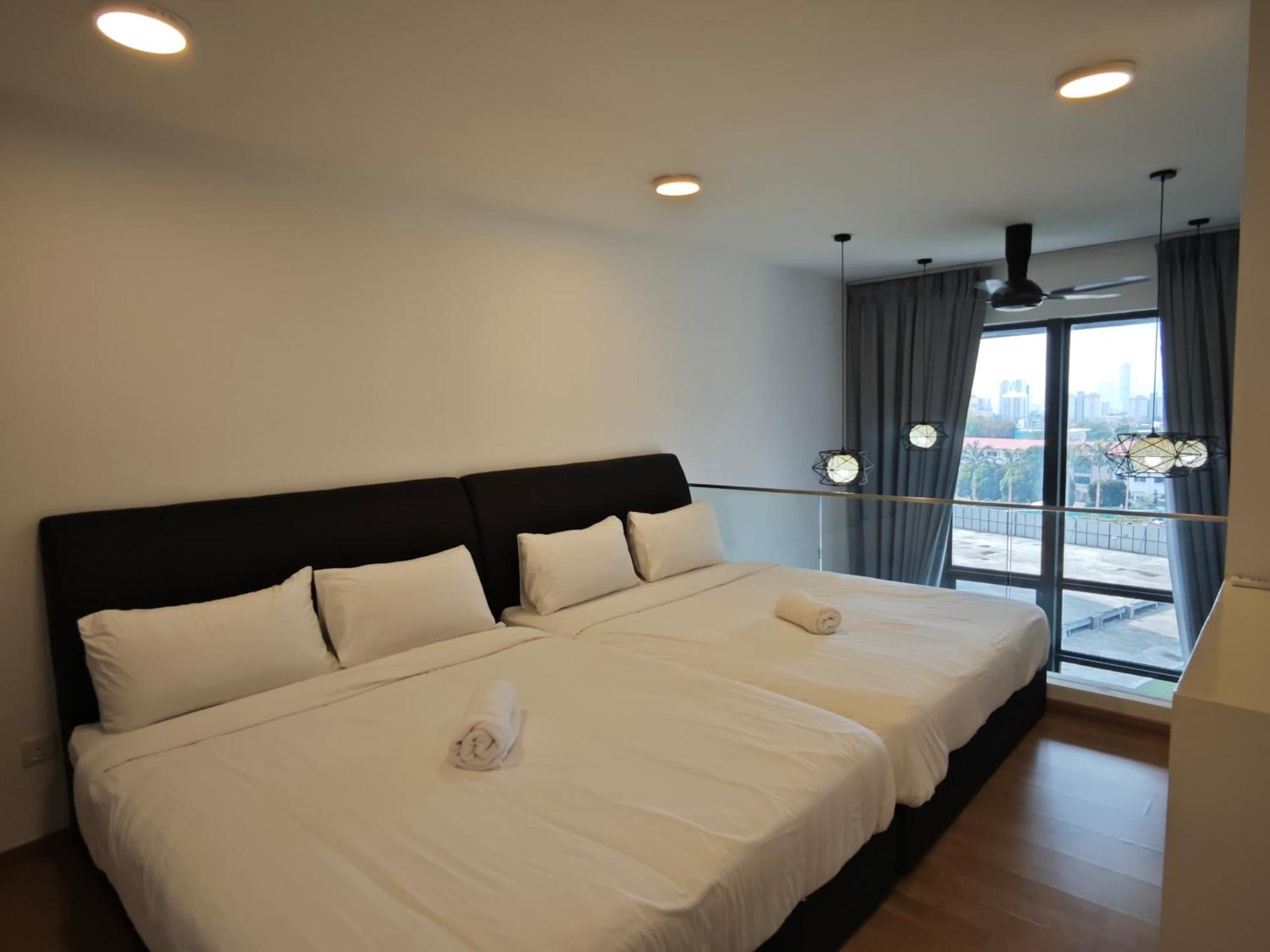 Urban Loft MRT Convenience KLCC Nearby in EKO CHERAS