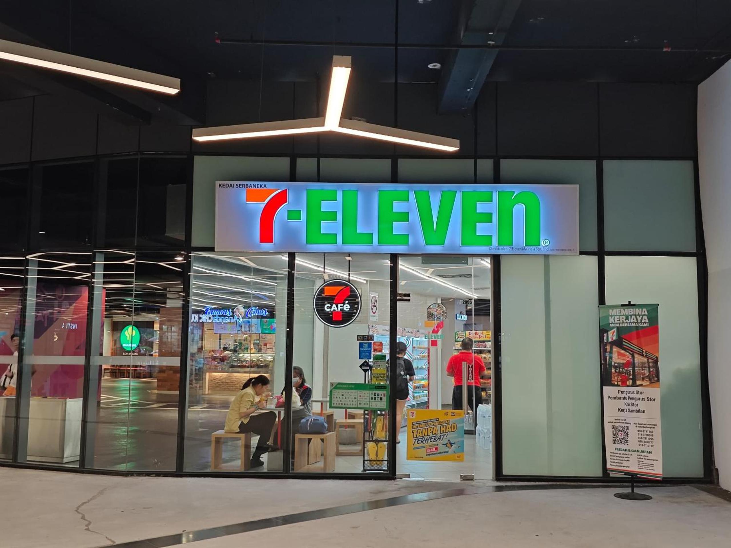 Urban Loft MRT Convenience KLCC Nearby in EKO CHERAS