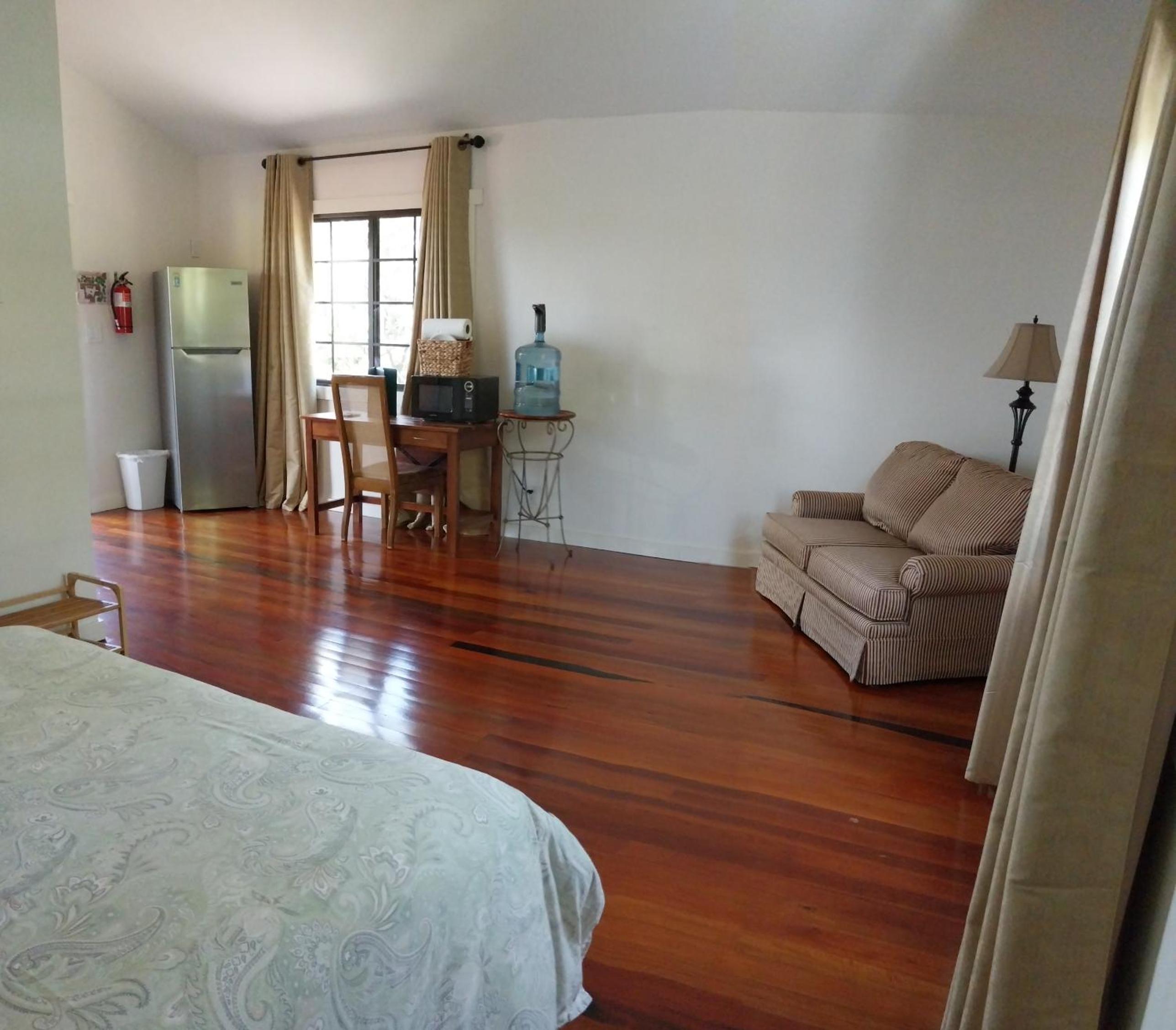 Santa Cruz Cabins