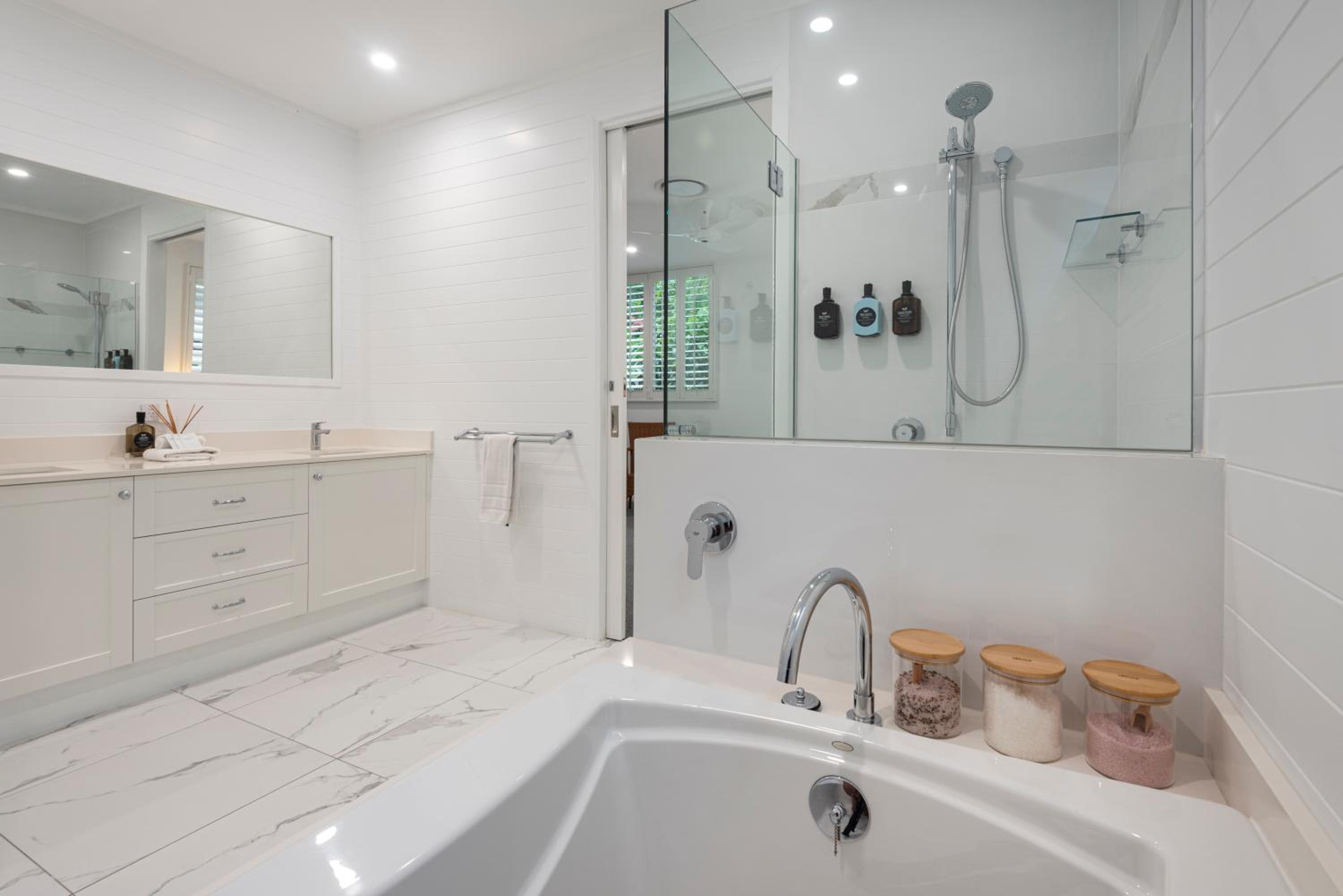 Pavillions on Hamilton Island by HIHA