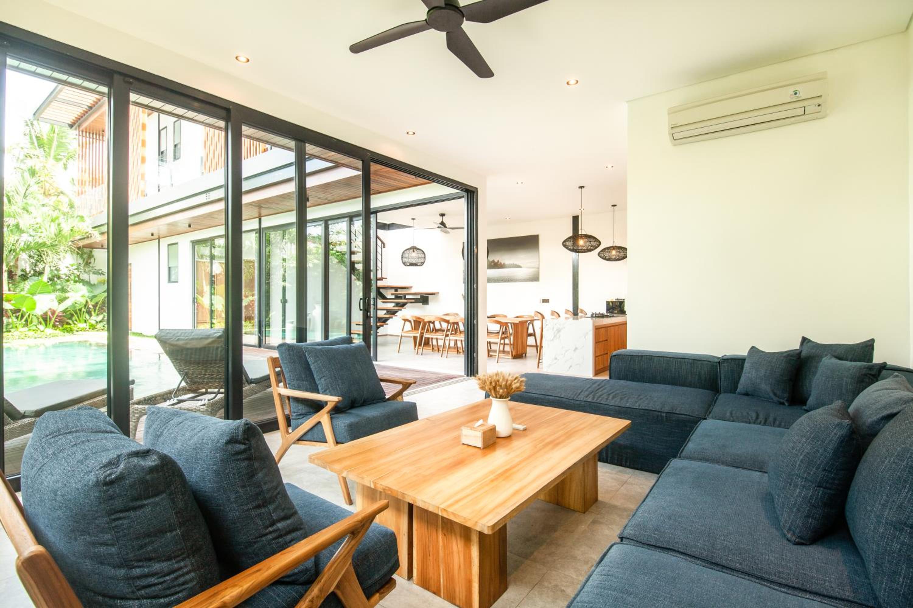Beachside Bliss New 5BR Villa Canggu view 4