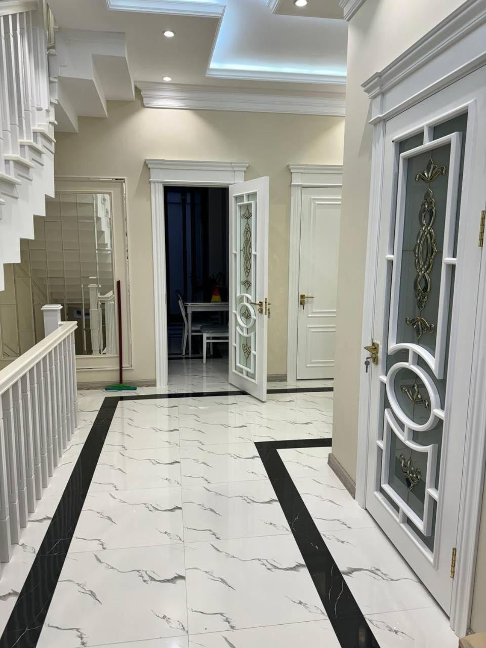 Davron House-Villa