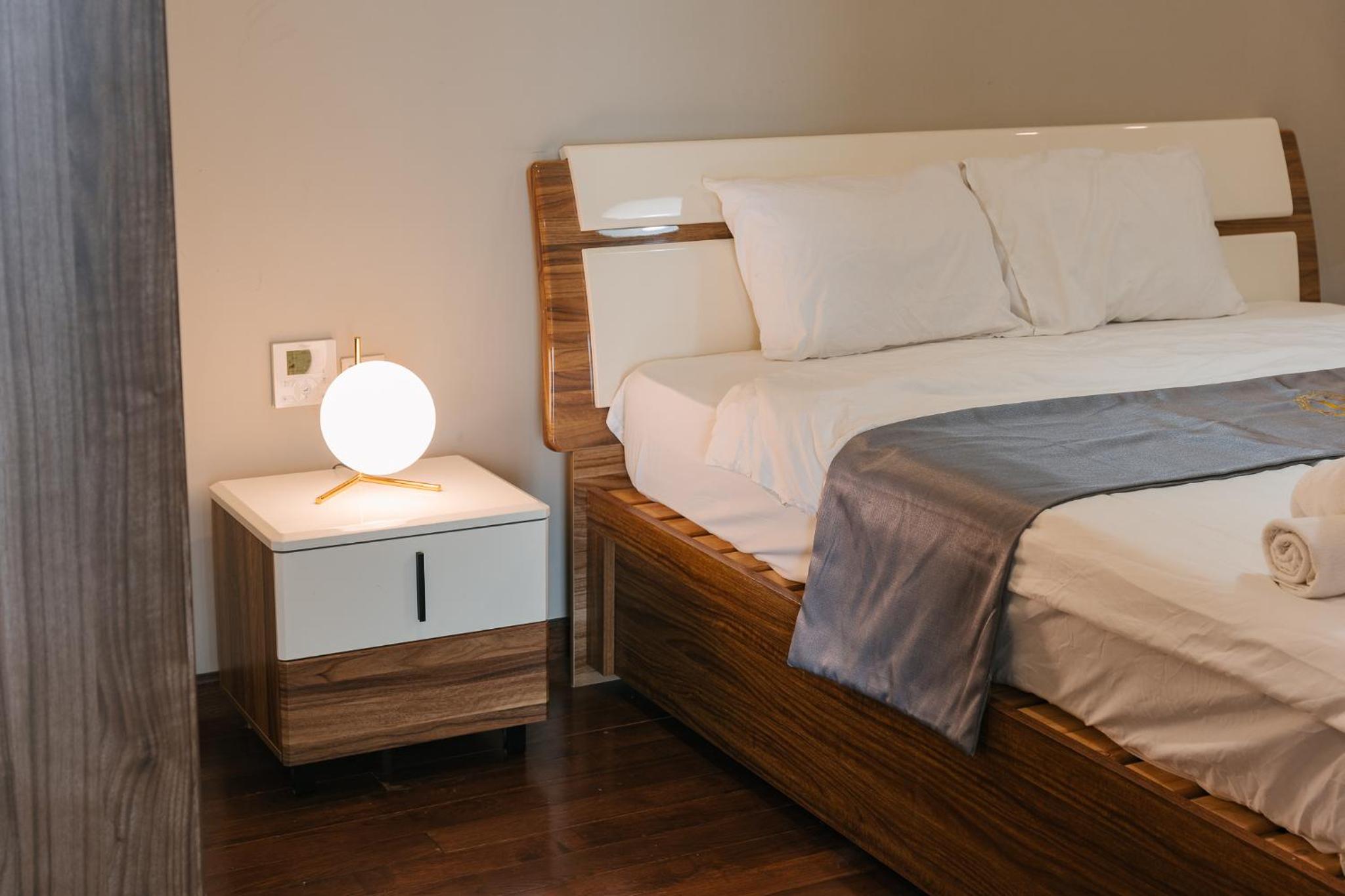 Hi-Home Suites - Hanoi Downtown Aqua Central