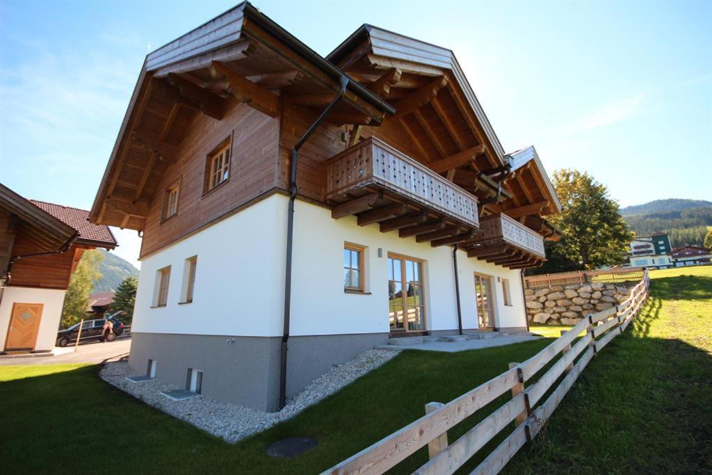 Ski in/Ski out Chalets Tauernlodge by Schladming-Appartements