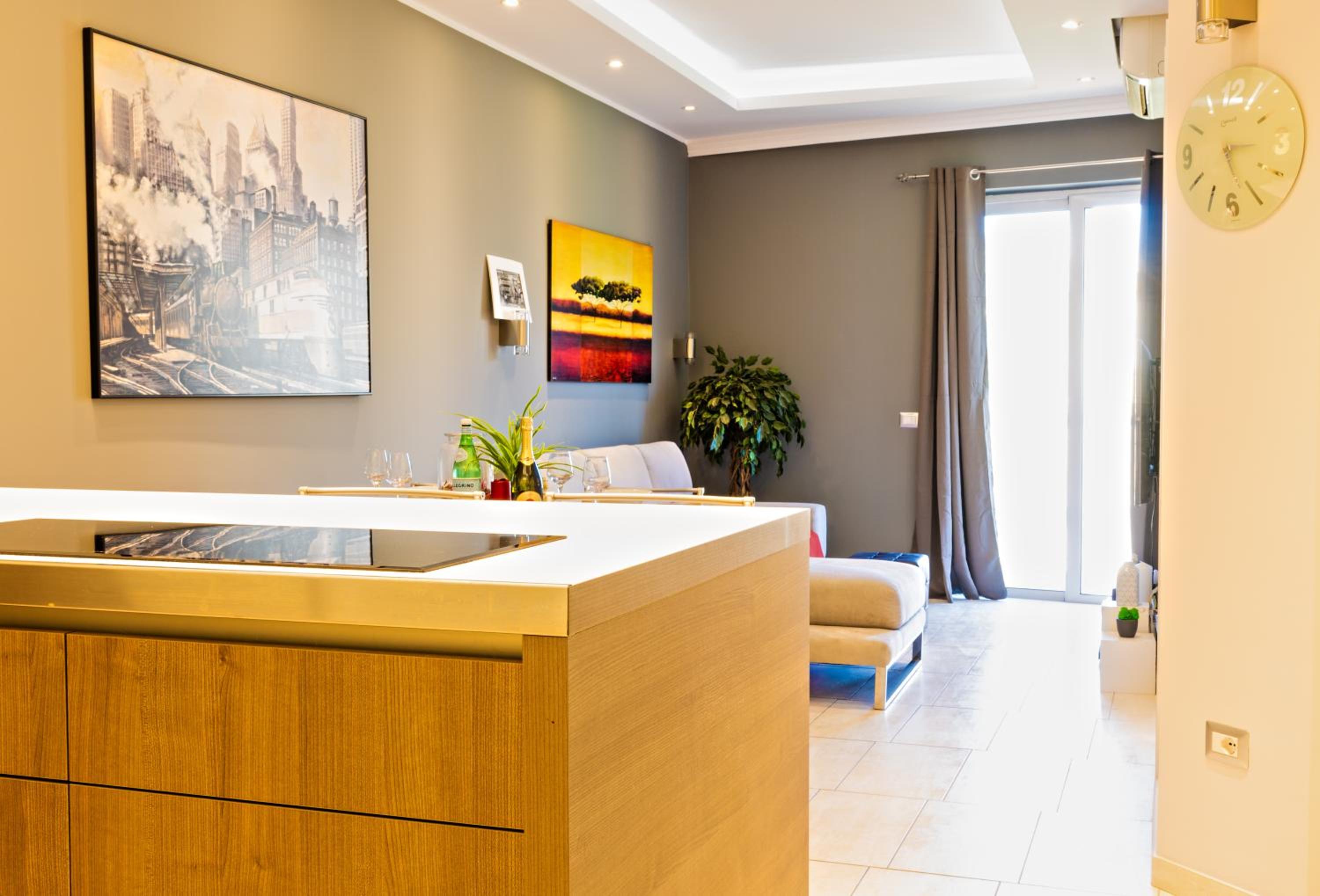 BT20 - New & Bright Apartment in Balluta photo 3