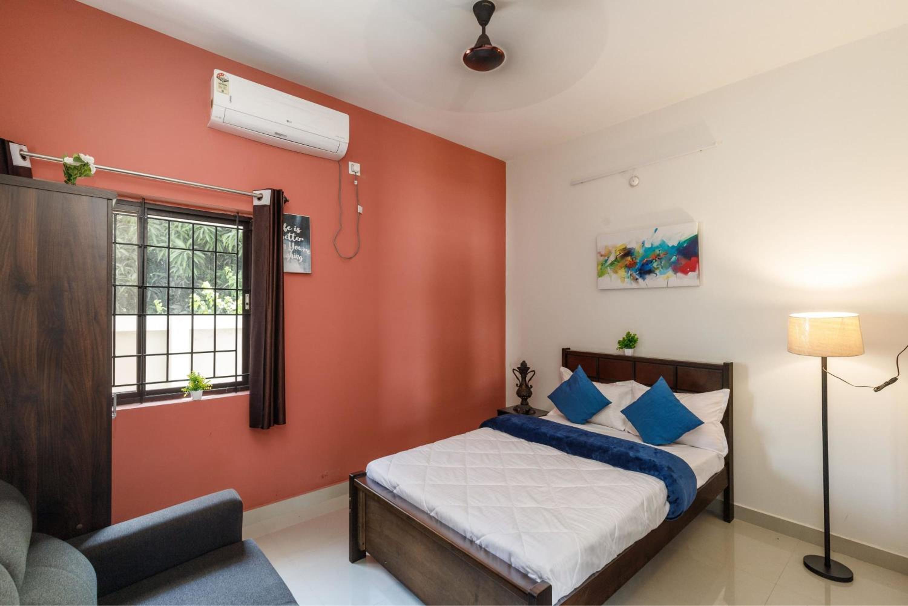 JhilMil Pool Villa by StayJade 2BHK Lawn