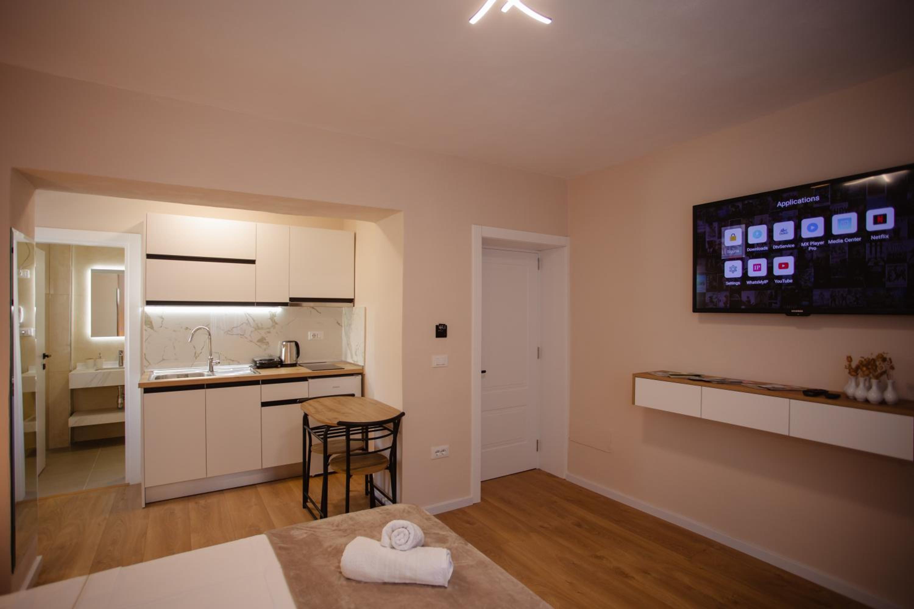 City Center Studio Apartments Shkodër photo 4