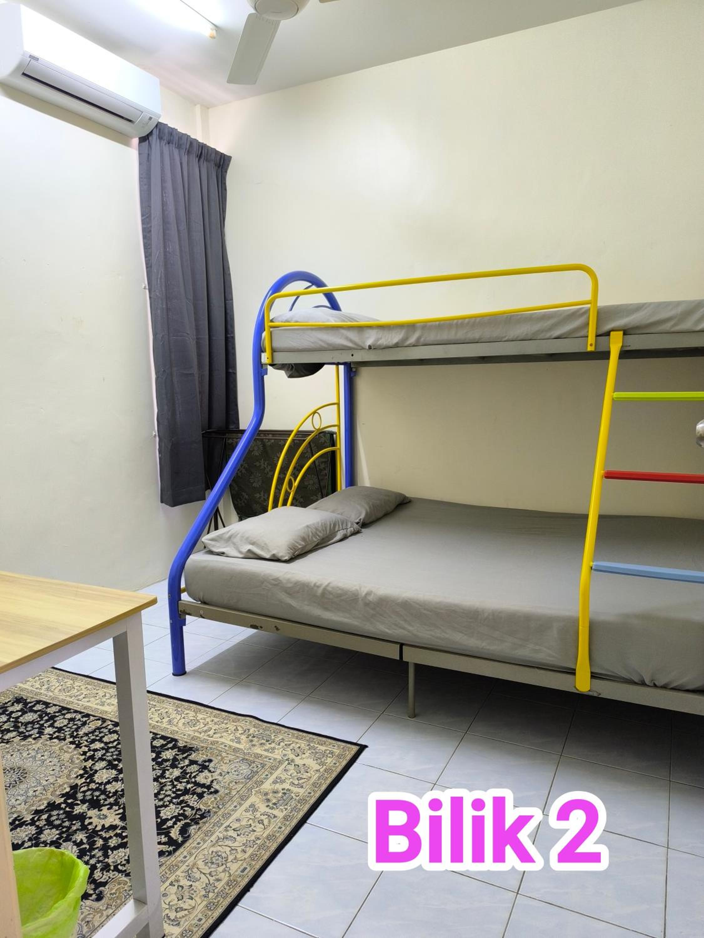 Putra 2 Homestay photo 5