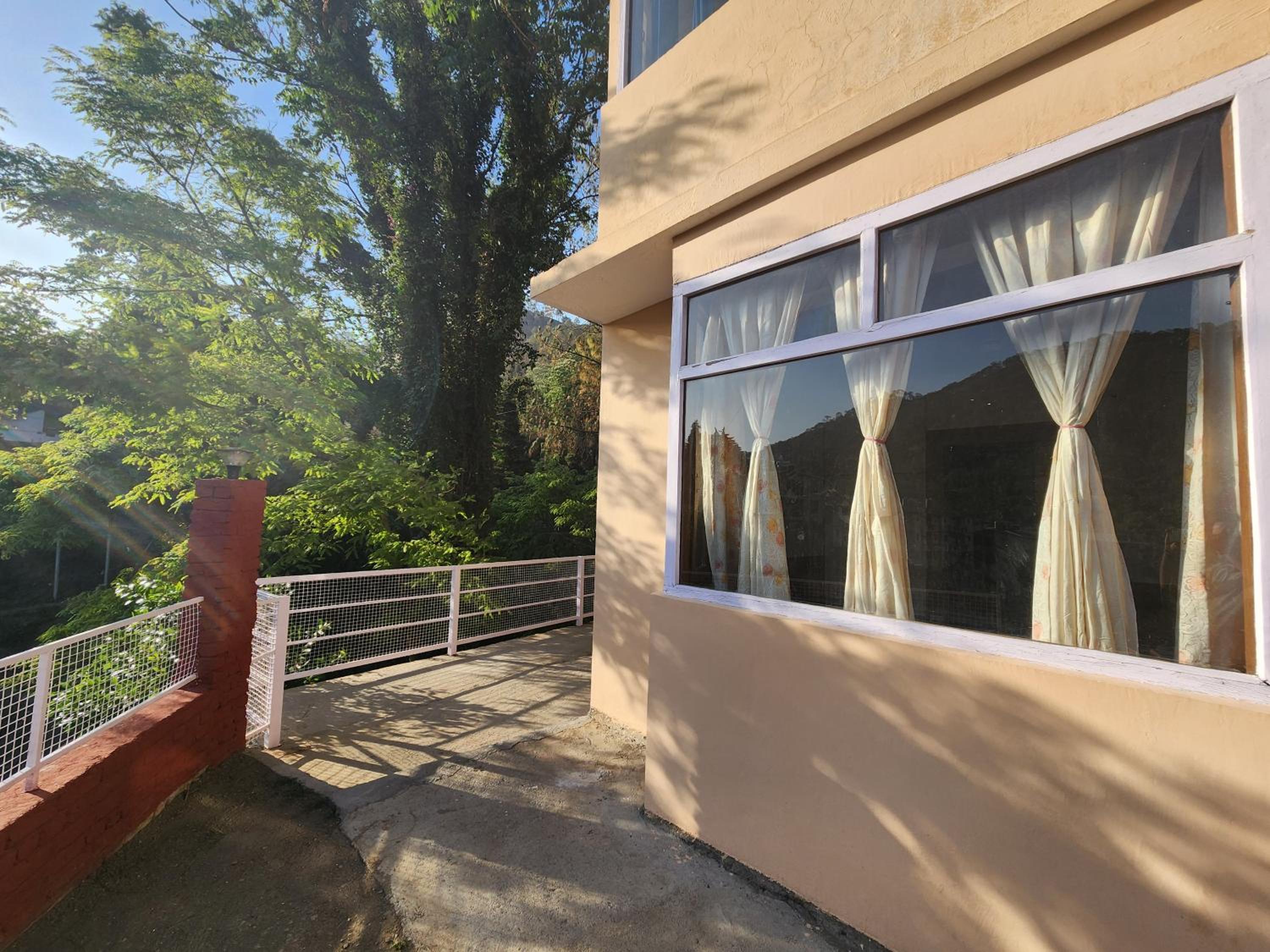 Villa Kartina by the Hillstay view 3