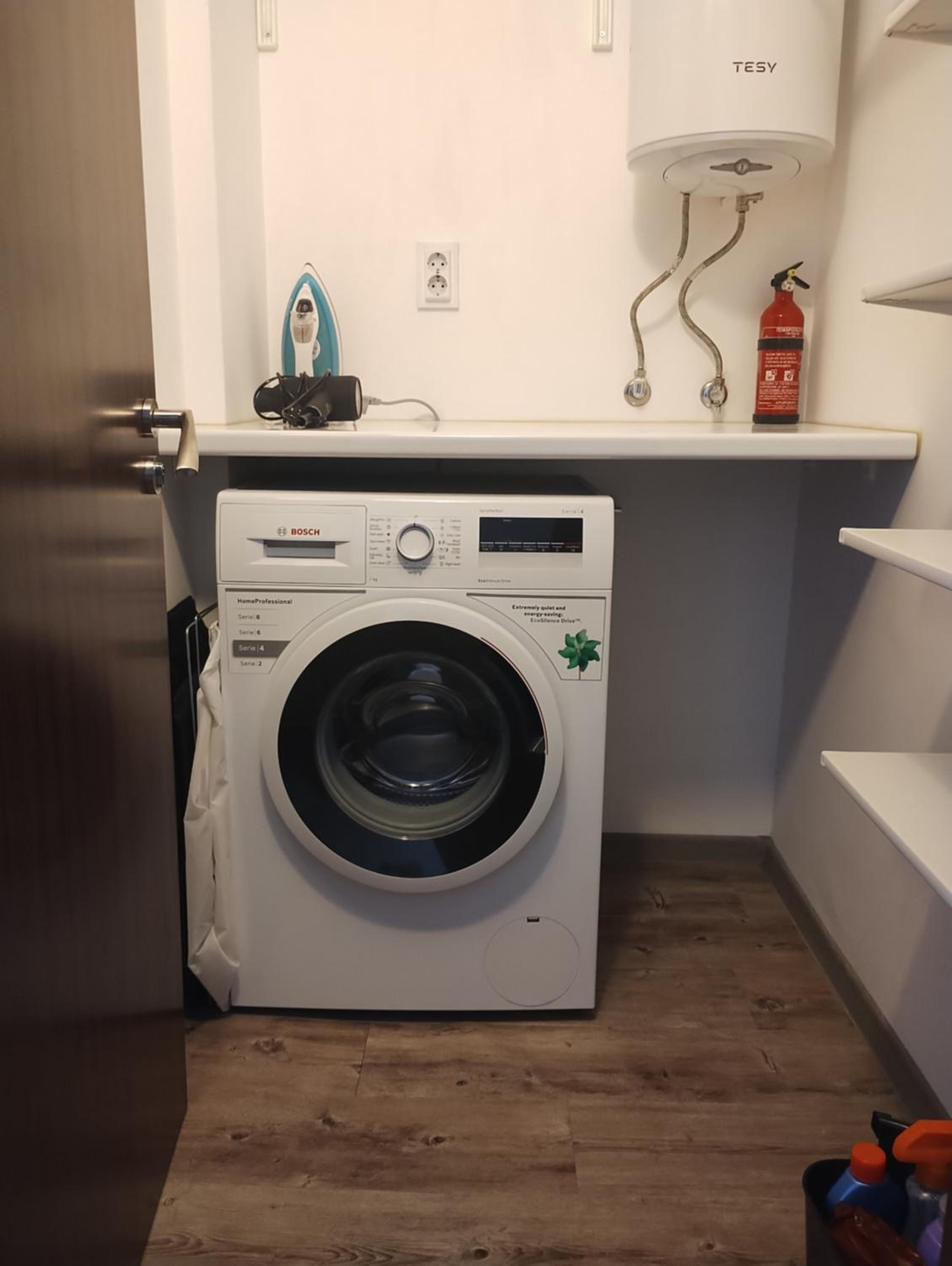 Happy Apartment & Free Breakfast - Mladost