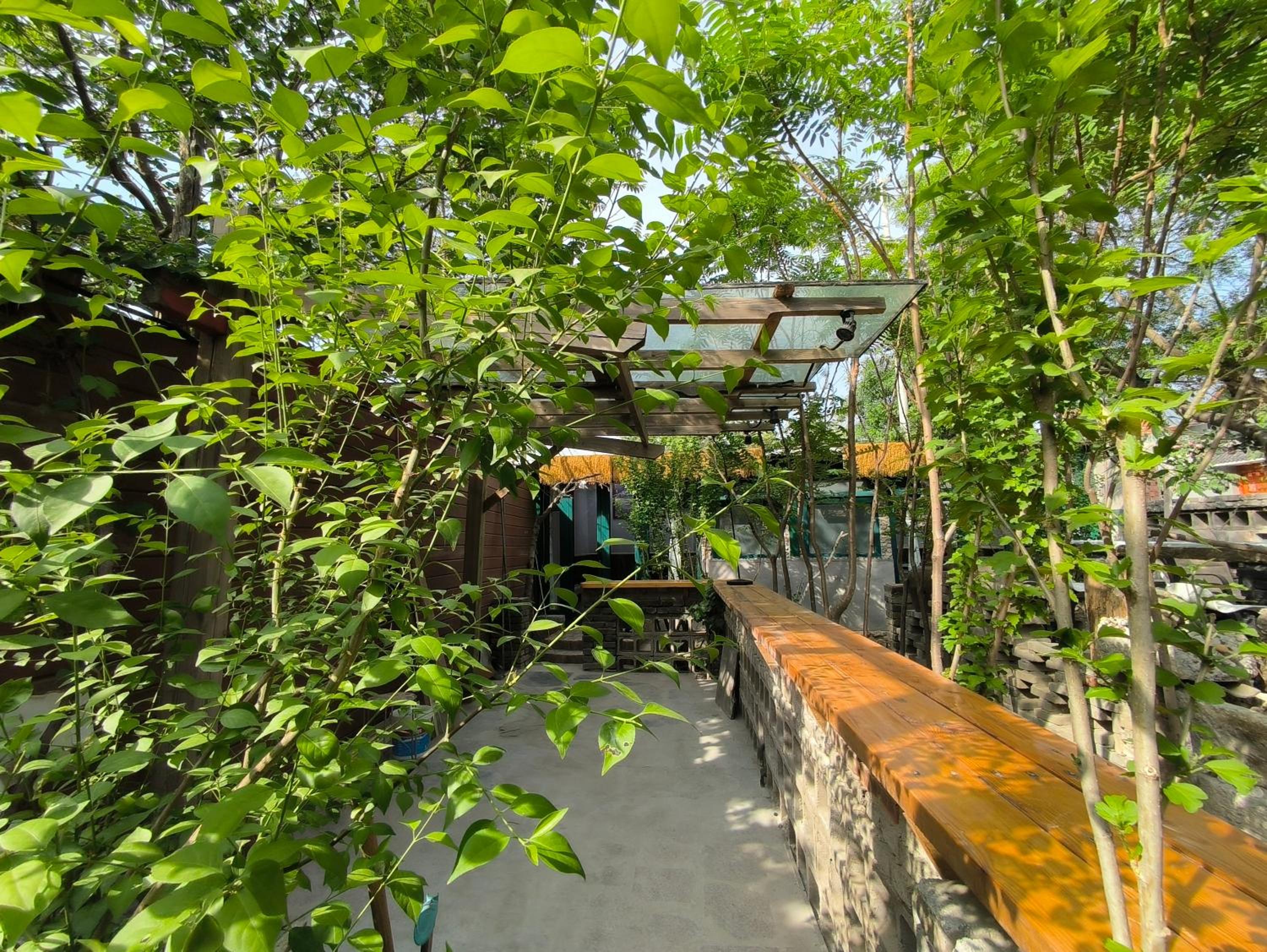 B&B under Great Wall