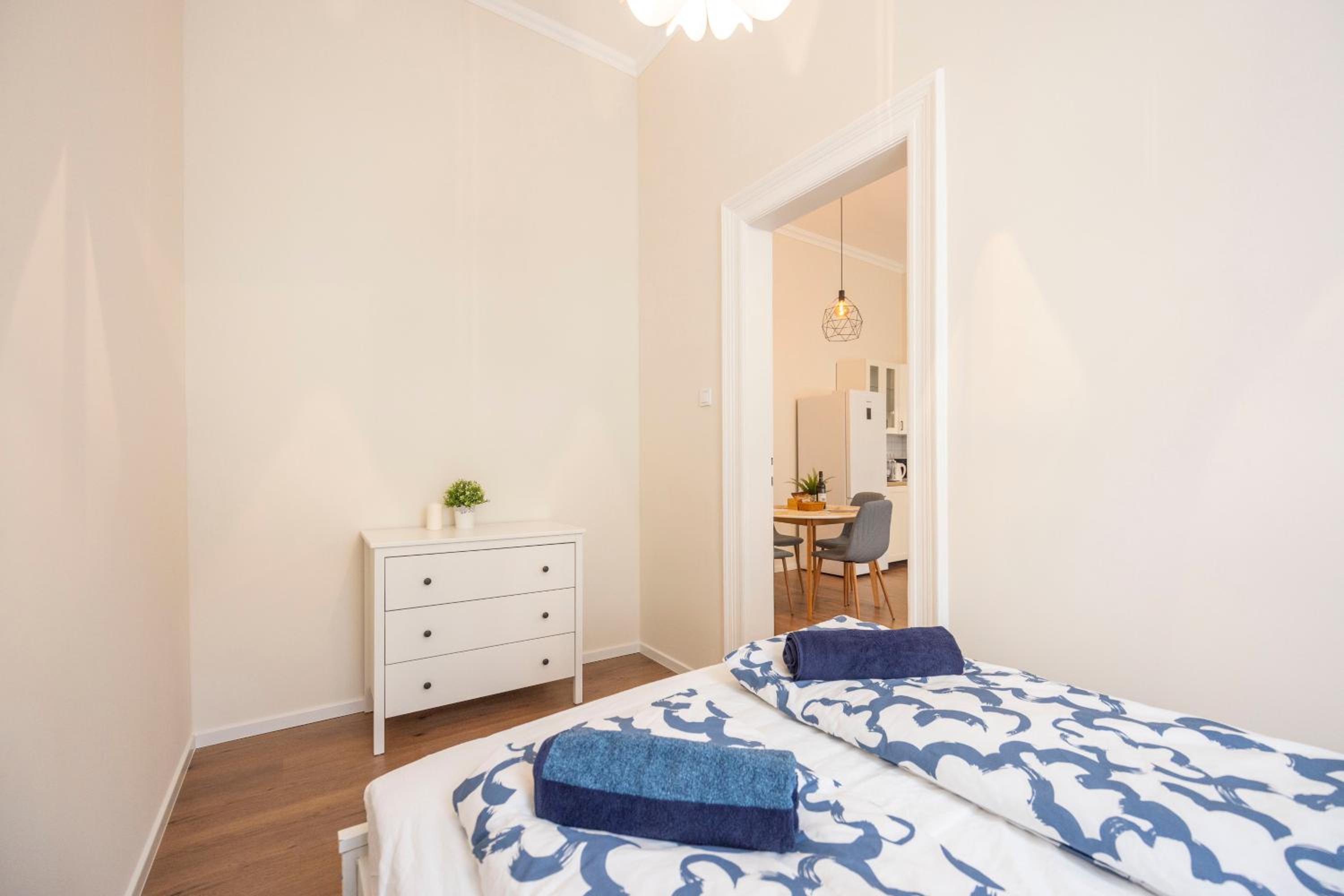 Lovely Central Apartment by Julia view 5