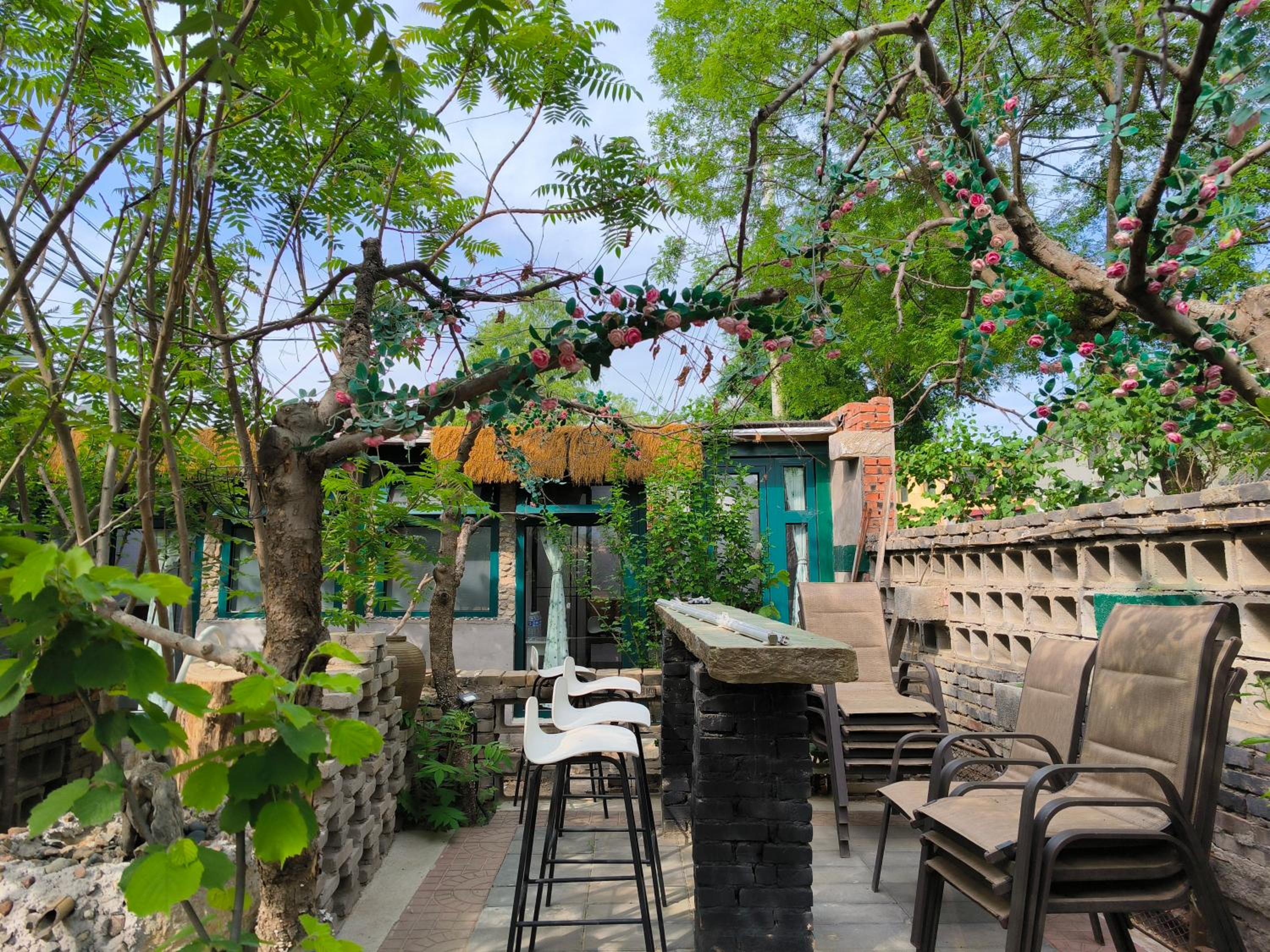 B&B under Great Wall