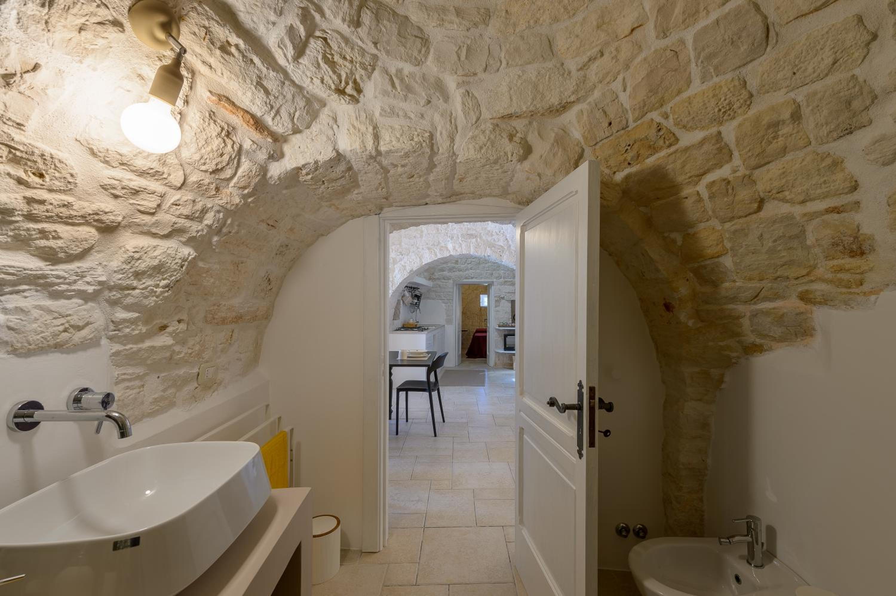 Trulli Nigri Holidays with private swimming pool
