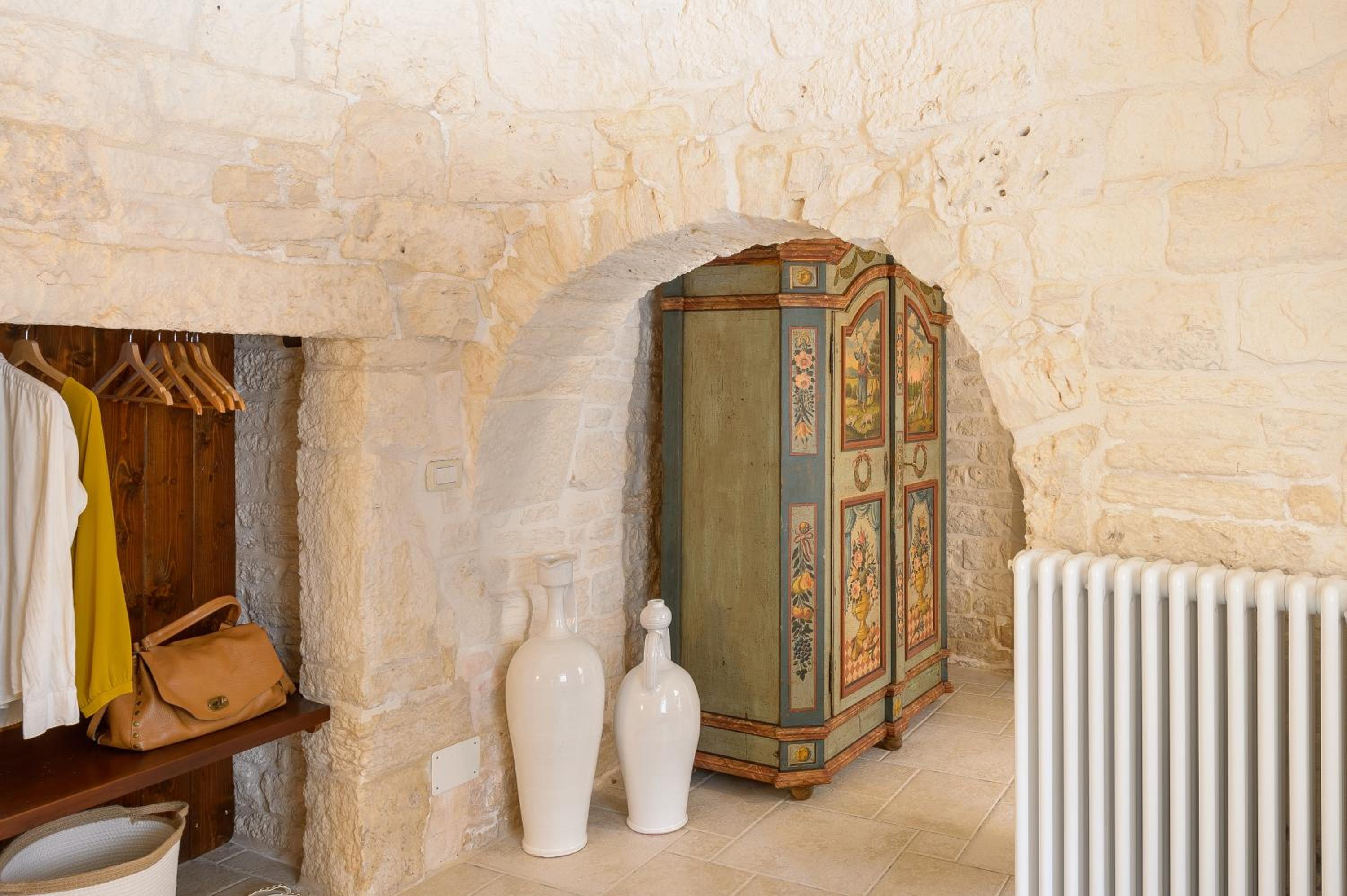 Trulli Nigri Holidays with private swimming pool