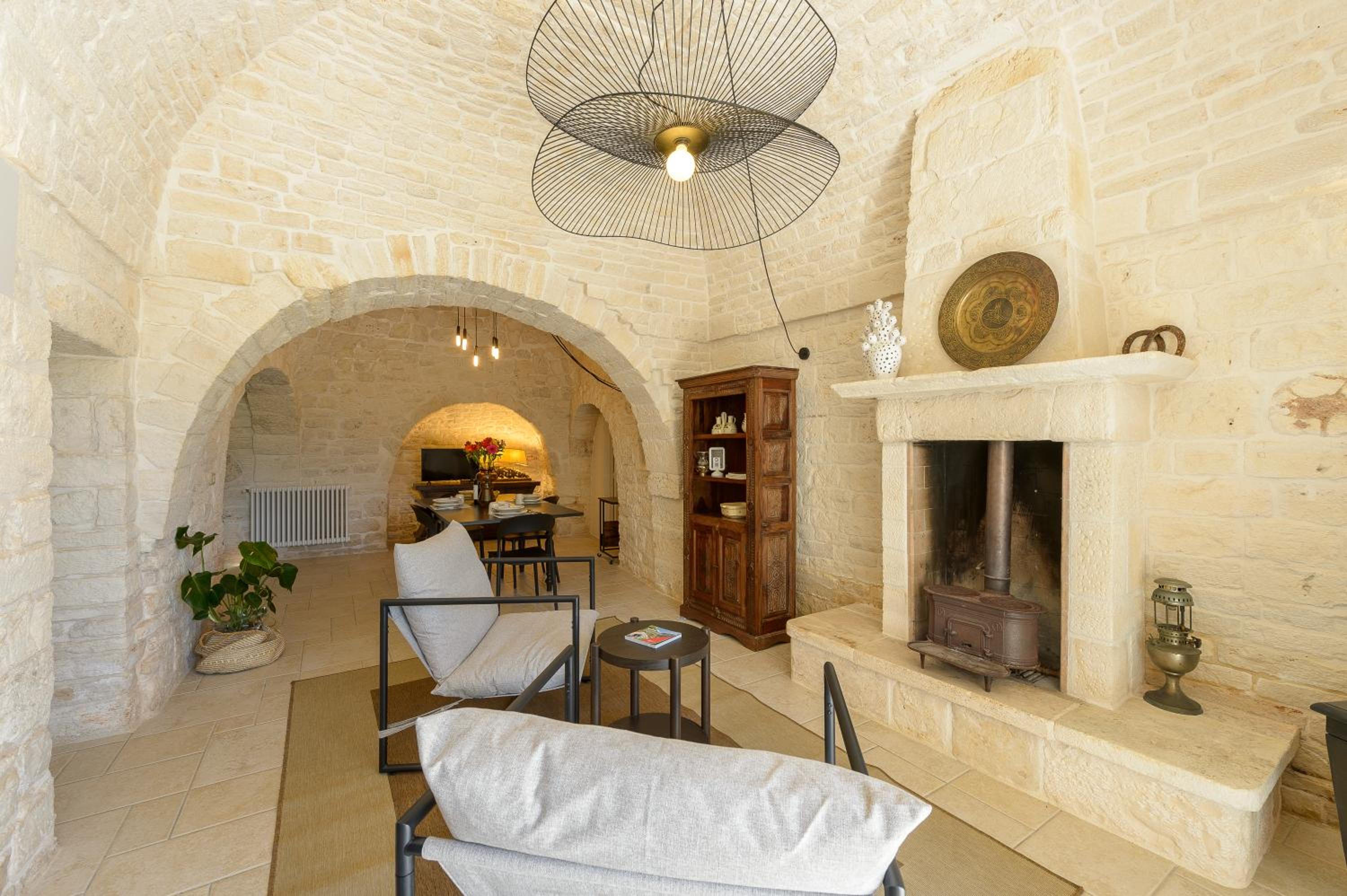 Trulli Nigri Holidays with private swimming pool