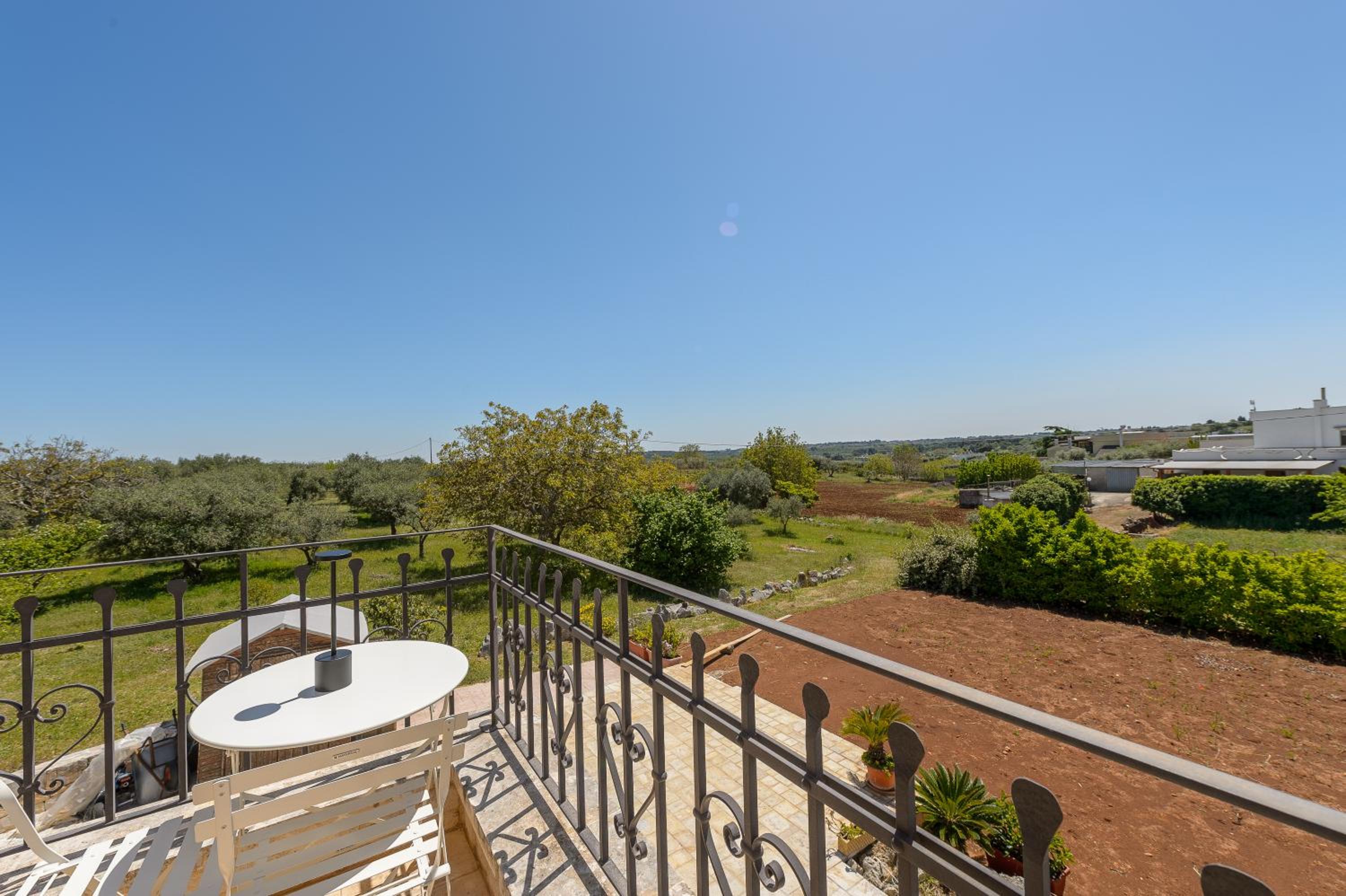 Trulli Nigri Holidays with private swimming pool