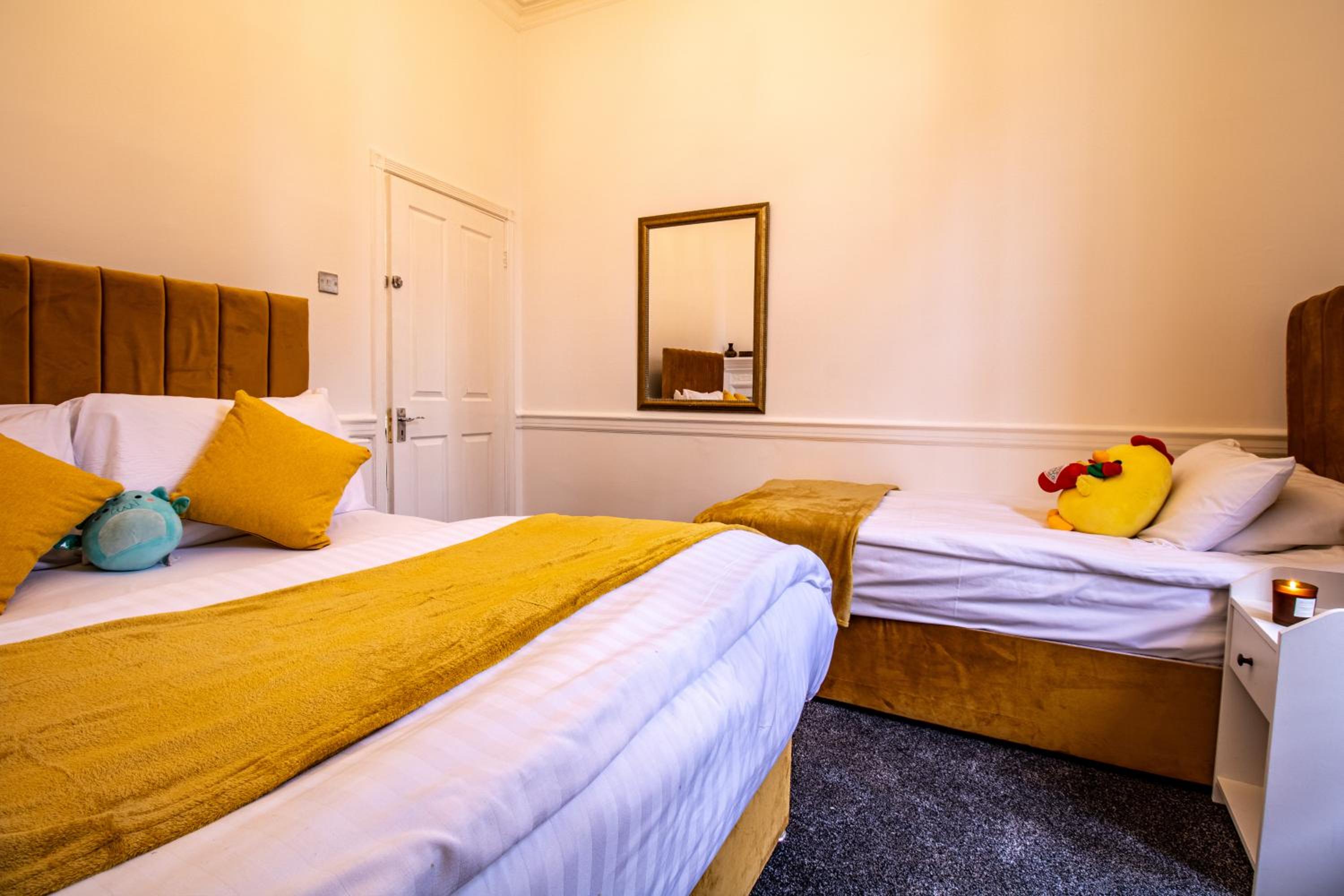 Luxurious Apartments on Oxford Street
