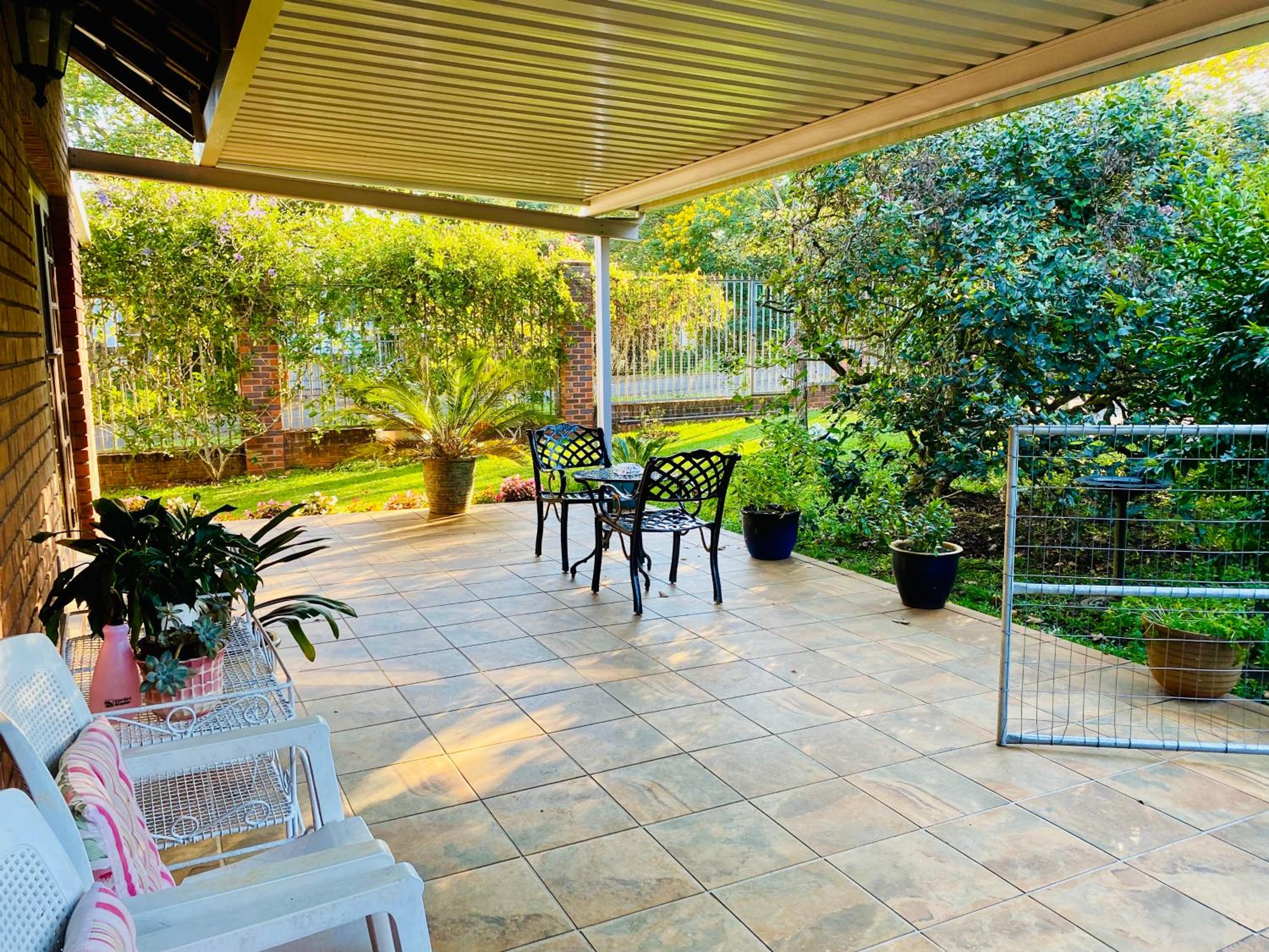 Rondeletia Cottage Guesthouse - premium self catering view 3