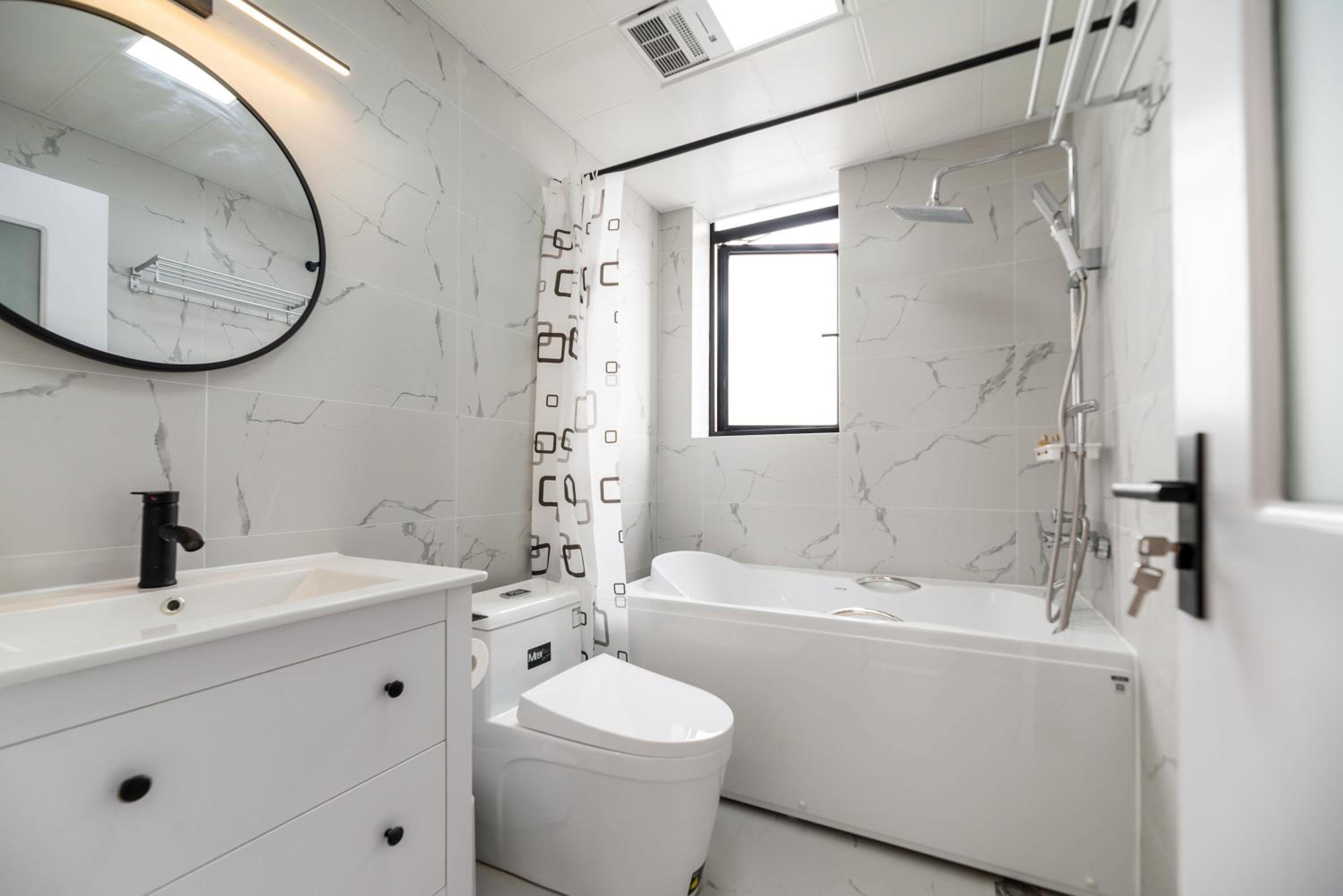 Shanghai Hills&Serendipity Coloured Glaze Family Homestay with 2 Bedrooms Near Line1&2 People Square