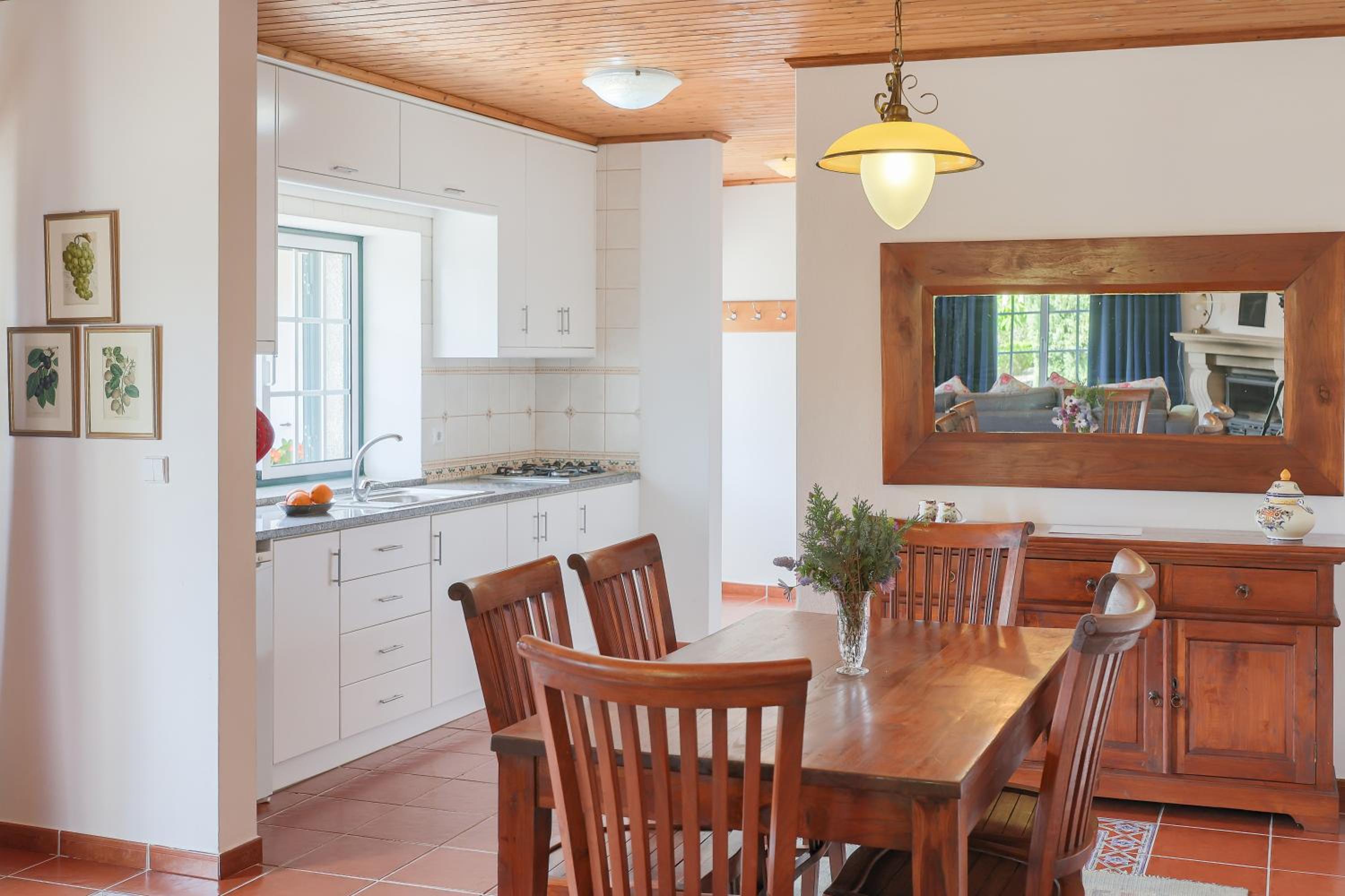 Charming granite cottage in beautiful surroundings