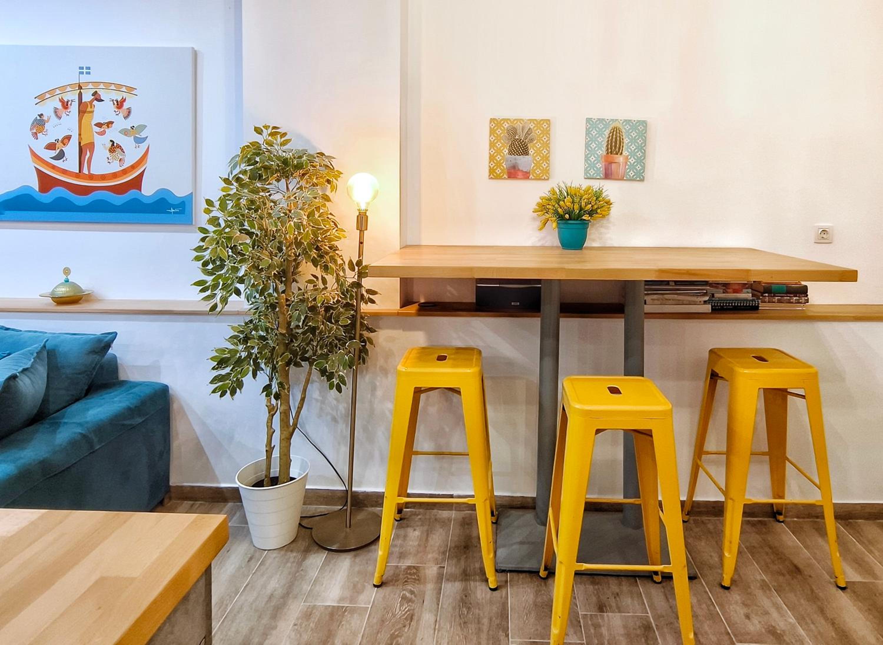 Athens Vibe in Historic Center