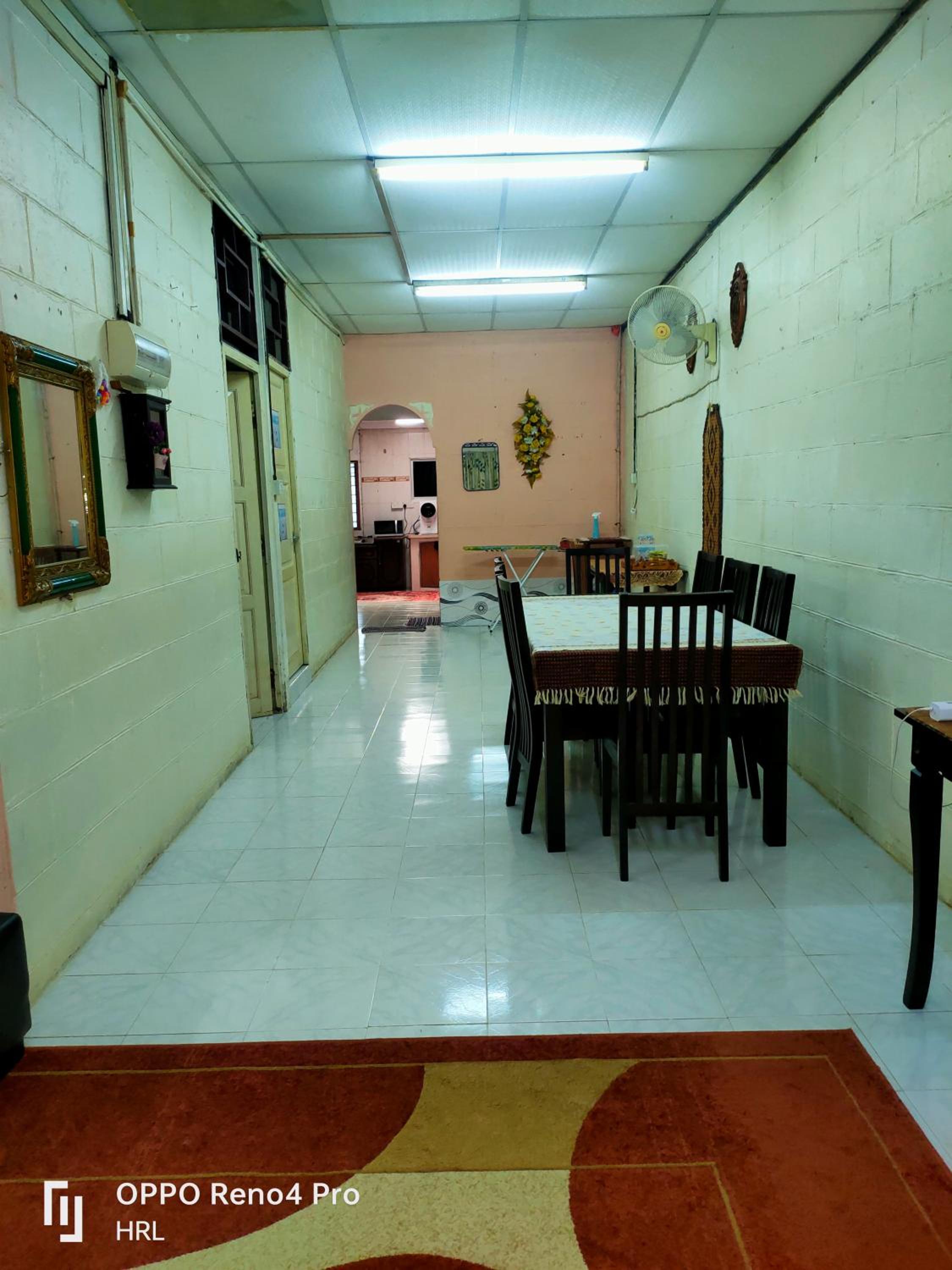 HrL Homestay Kangar photo 7