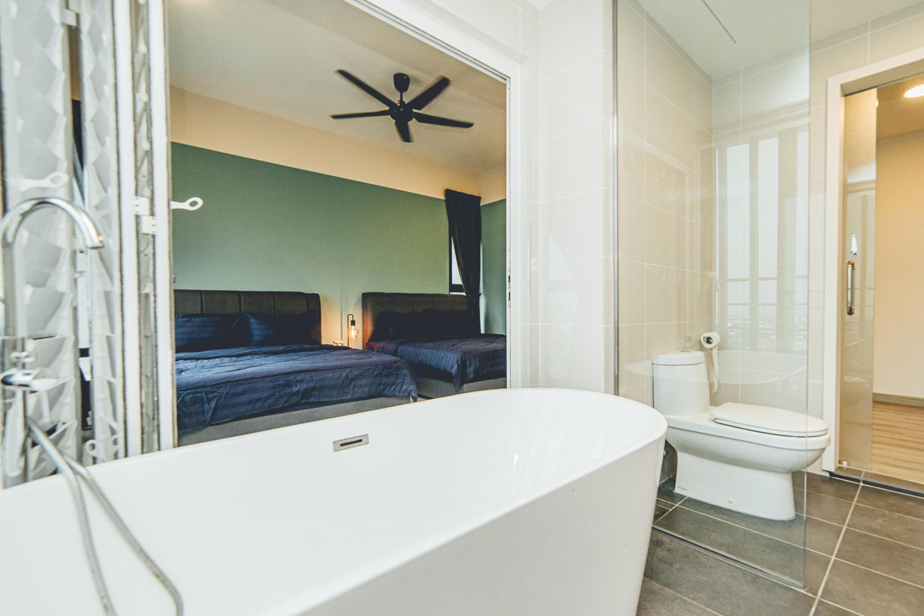 Dreamy Santorini 3BR JB Mosaic Southkey Midvalley 8pax by Our Stay