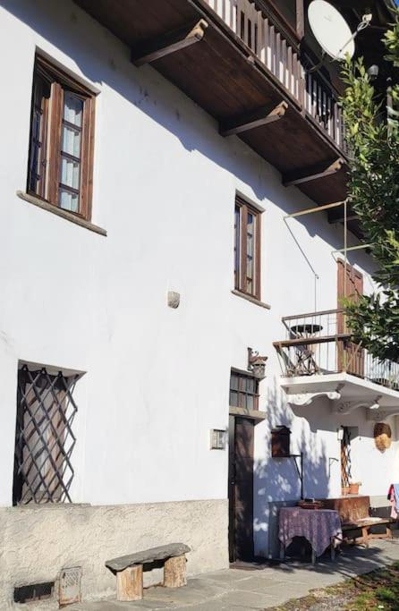 Cretallaz - Rustic chic with castle view, free parking and WiFi view 3
