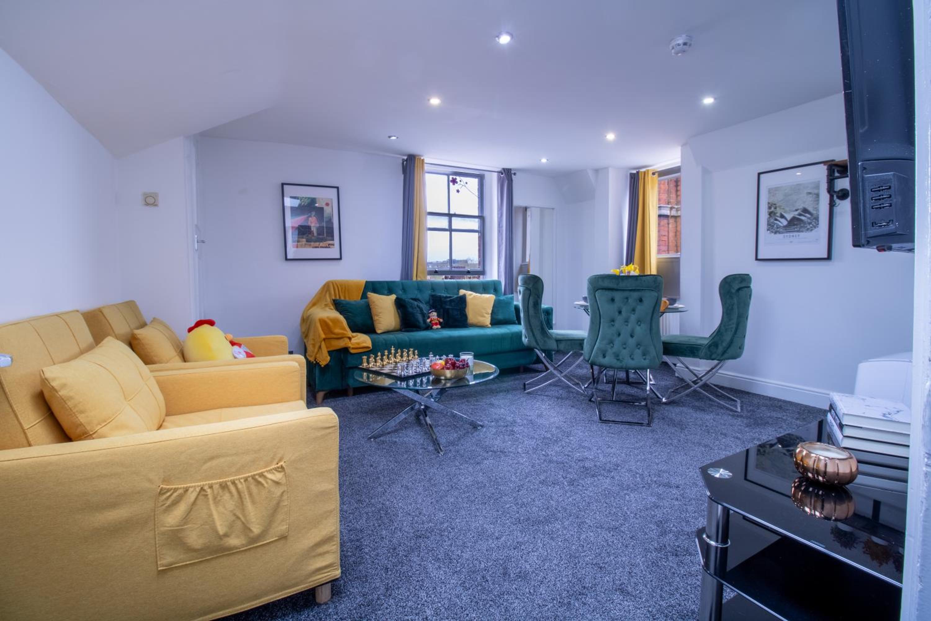 Luxurious Apartments on Oxford Street