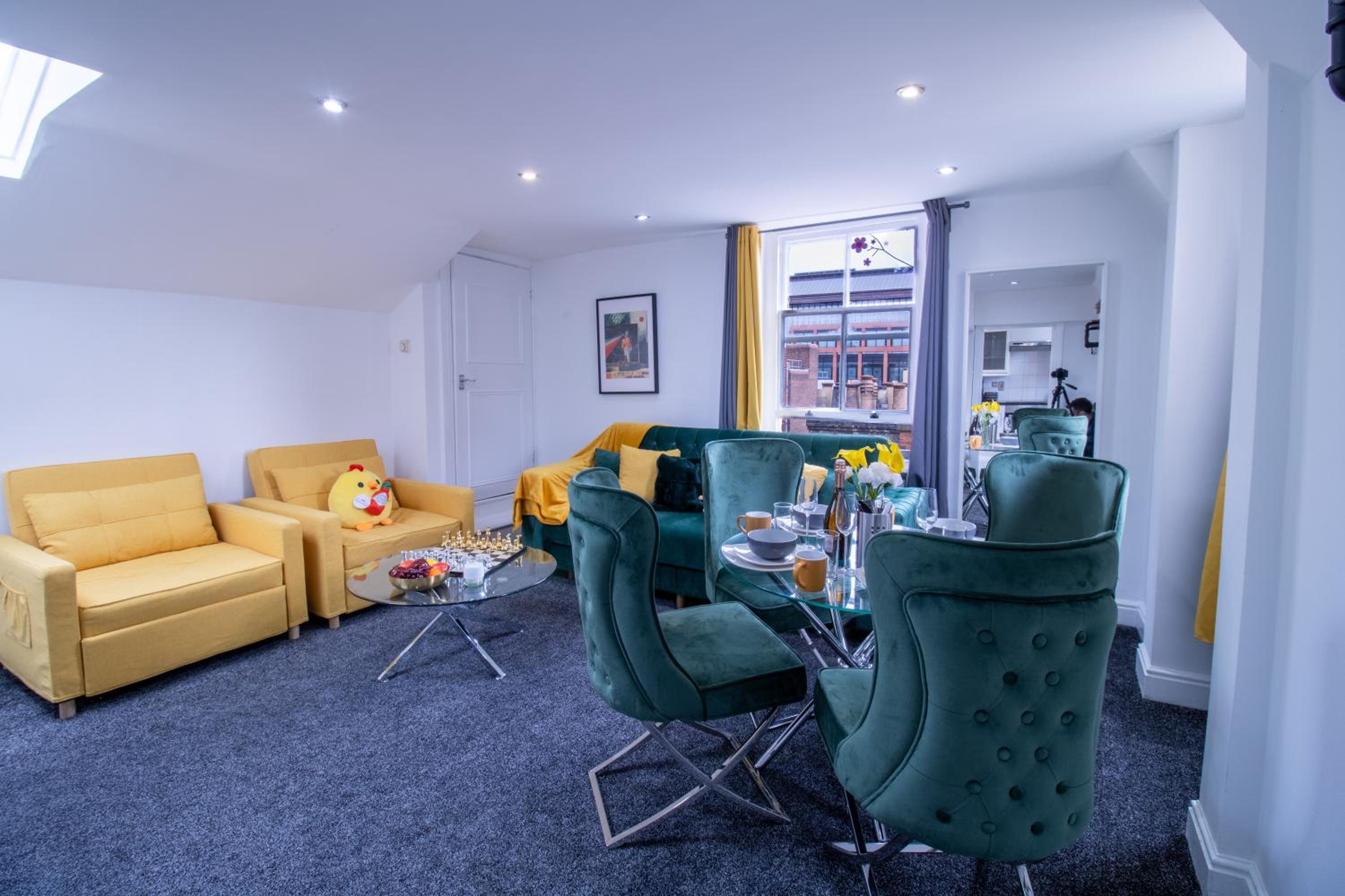 Luxurious Apartments on Oxford Street