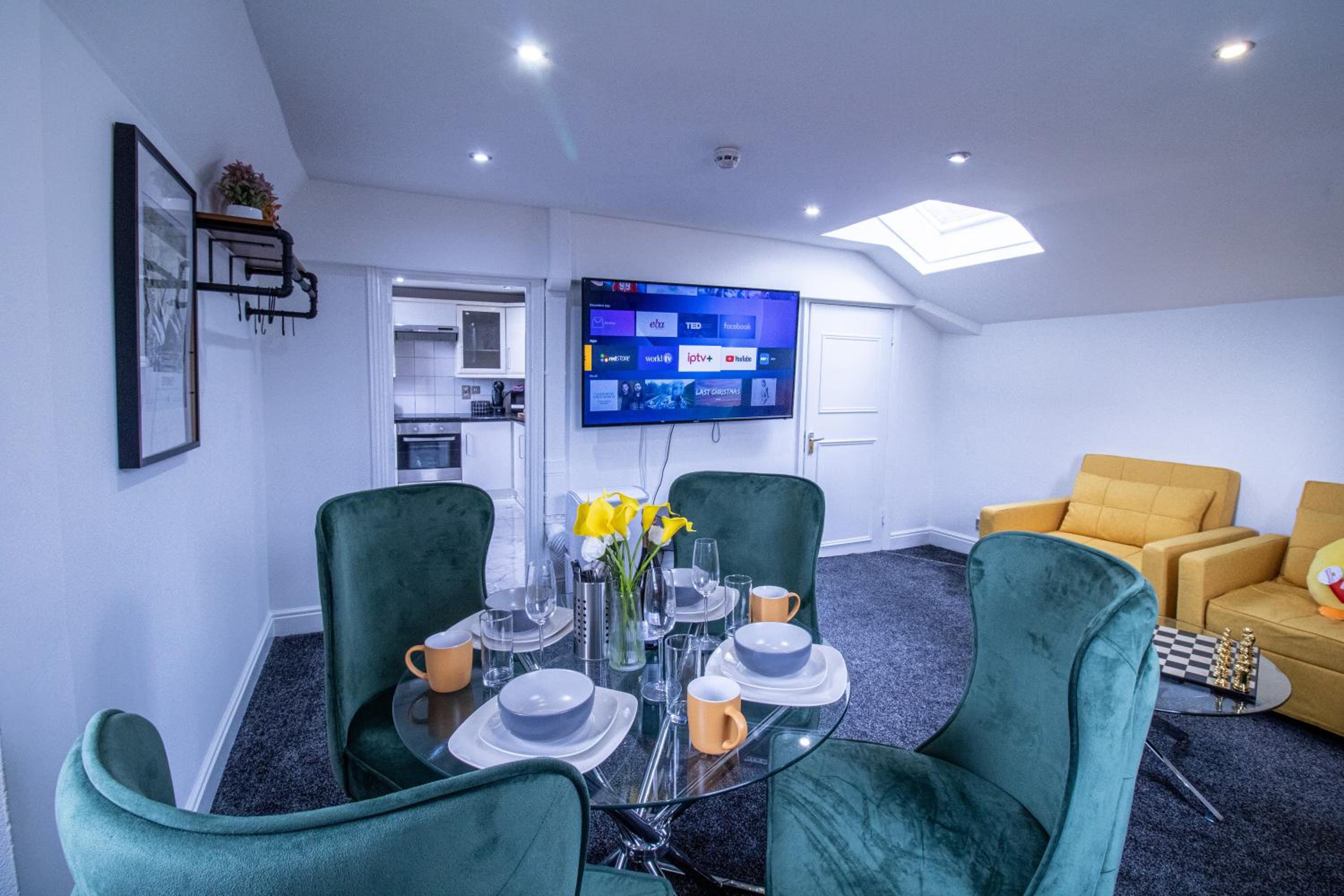 Luxurious Apartments on Oxford Street