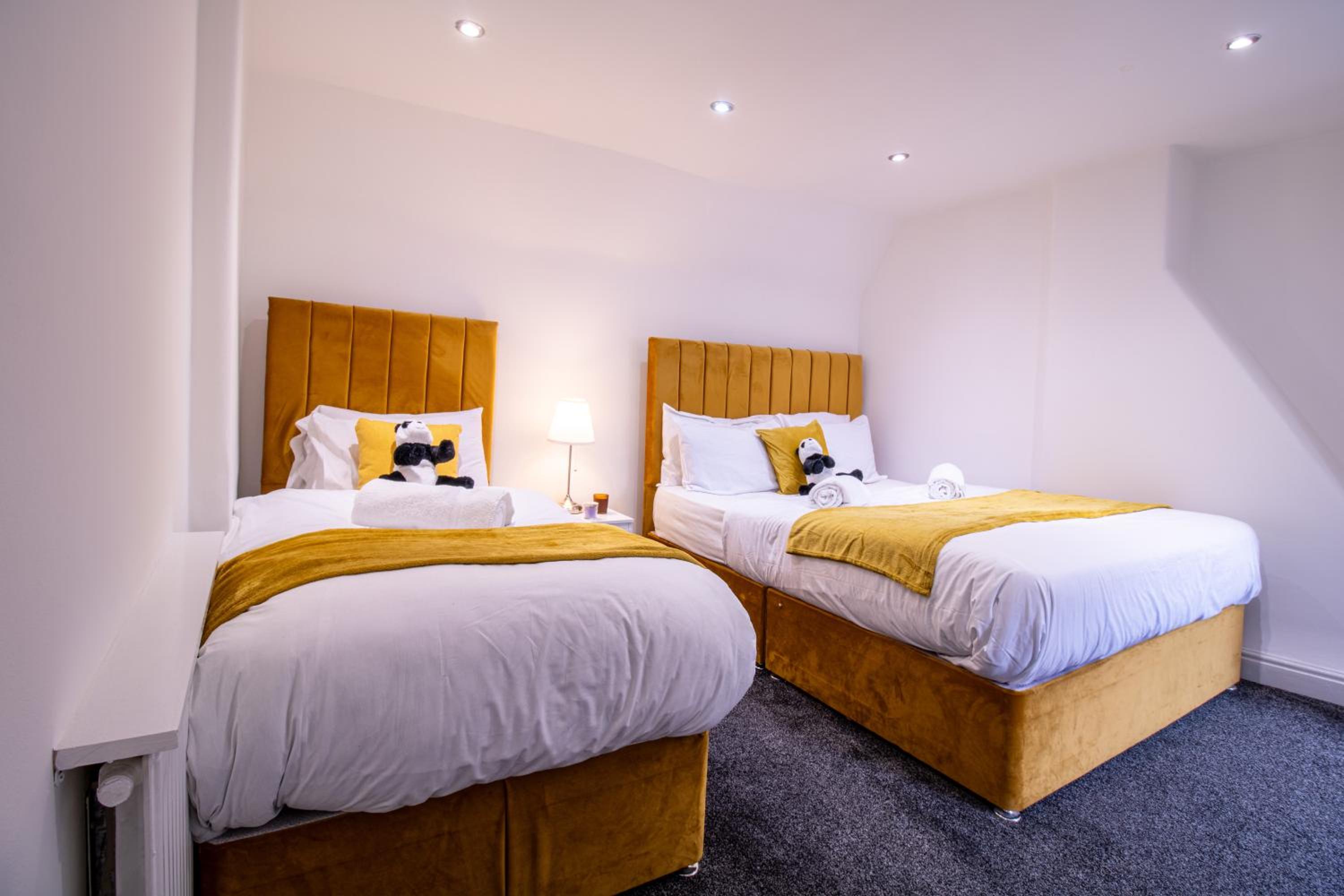 Luxurious Apartments on Oxford Street