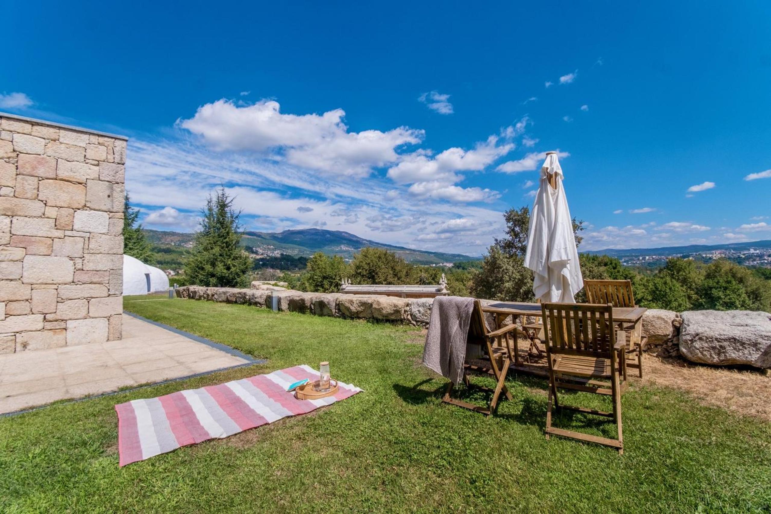 Douro Luxury Farmhouse view 4