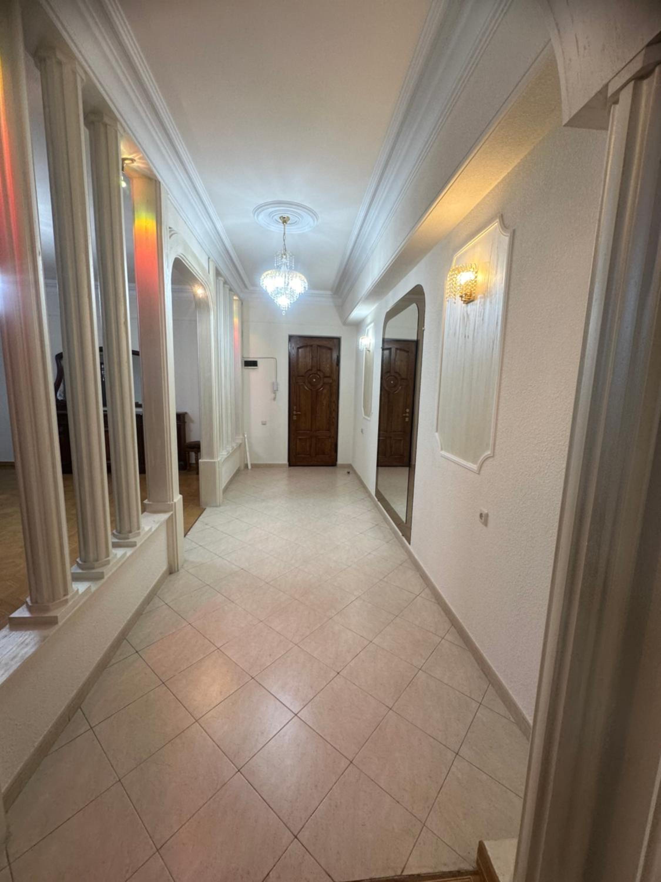 Big Apartament On Republic Square