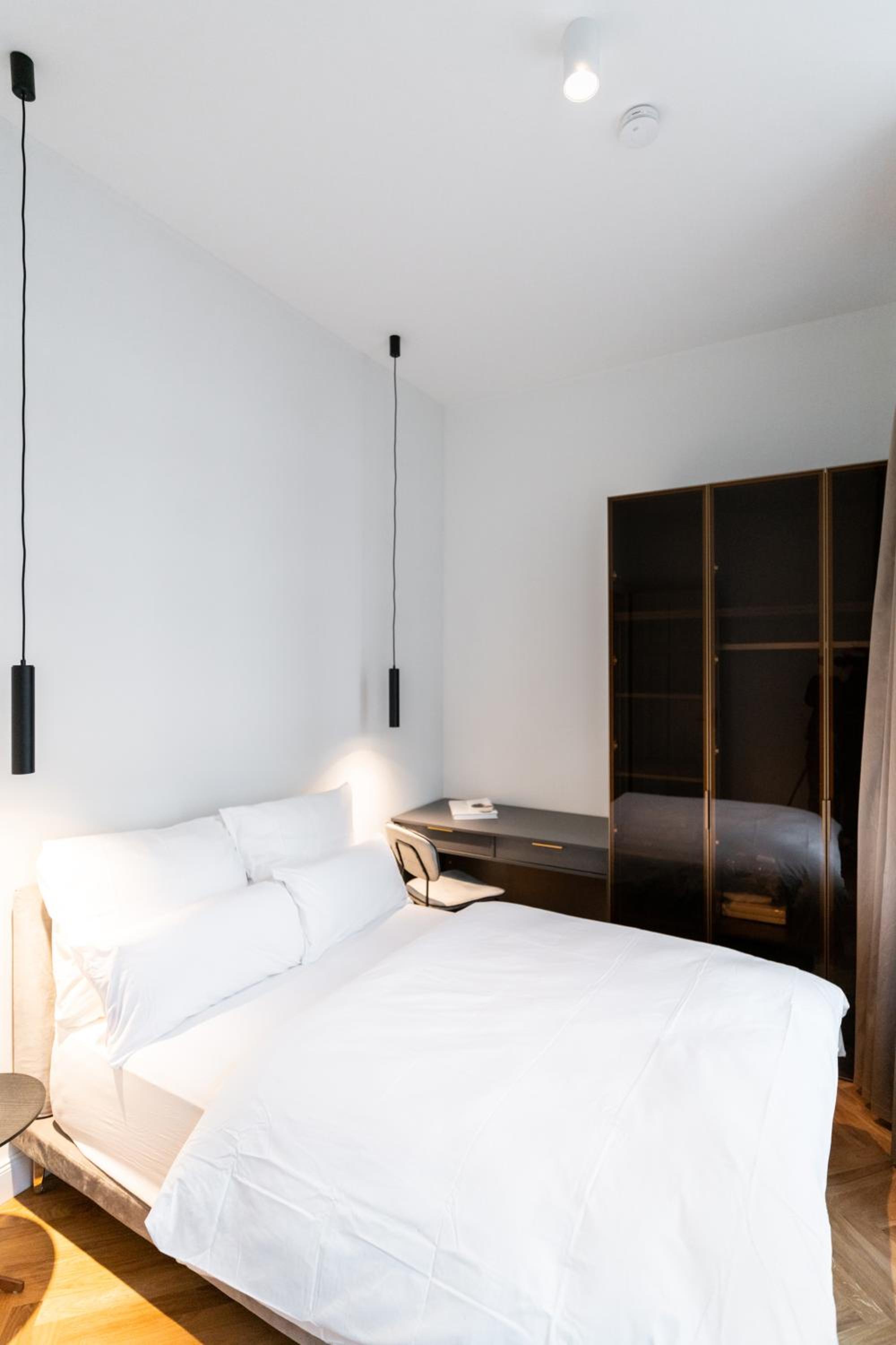 Spacious Apartments In Mitte- Feel The Citycenter
