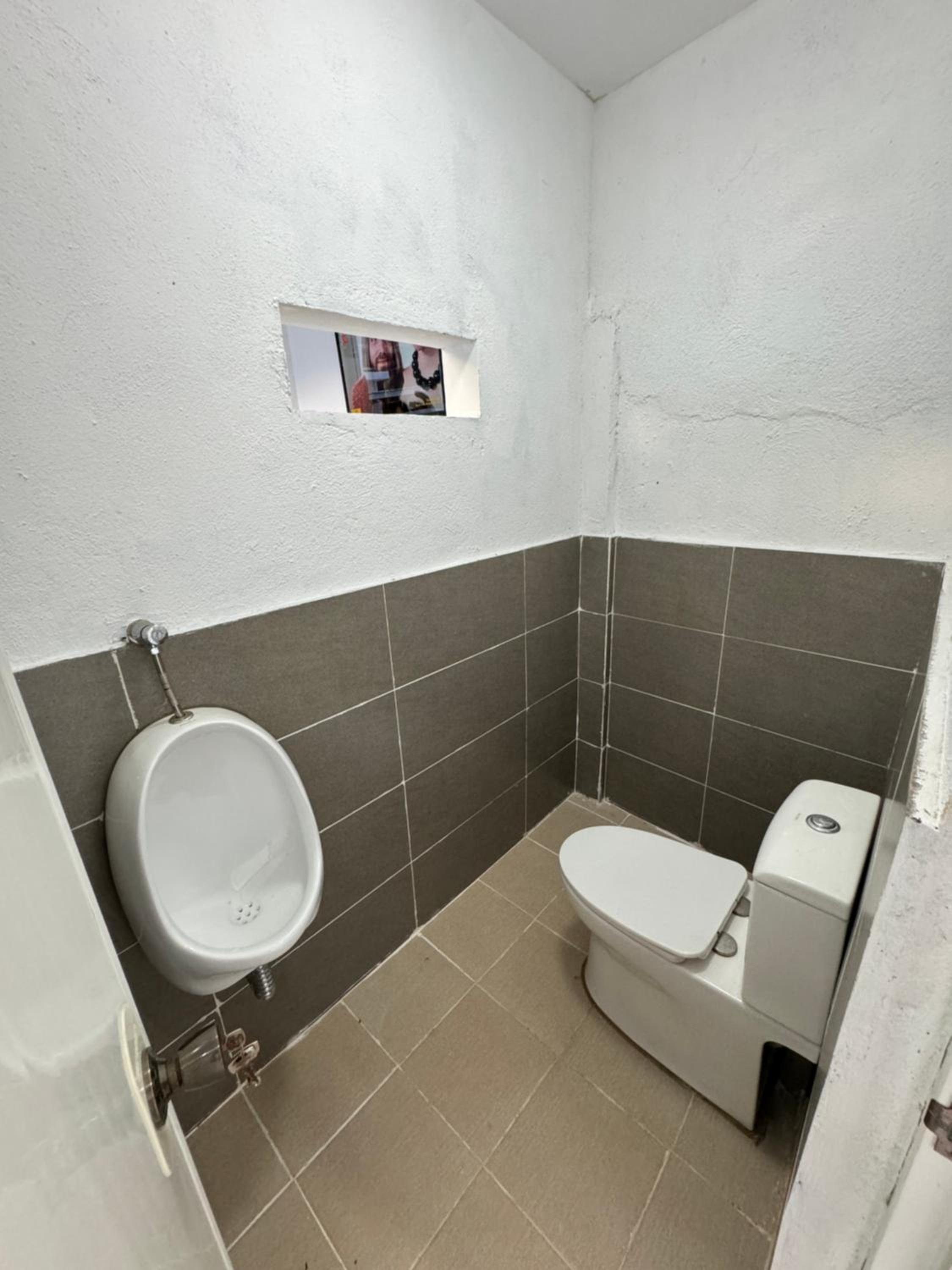 Valencia Pool studio
