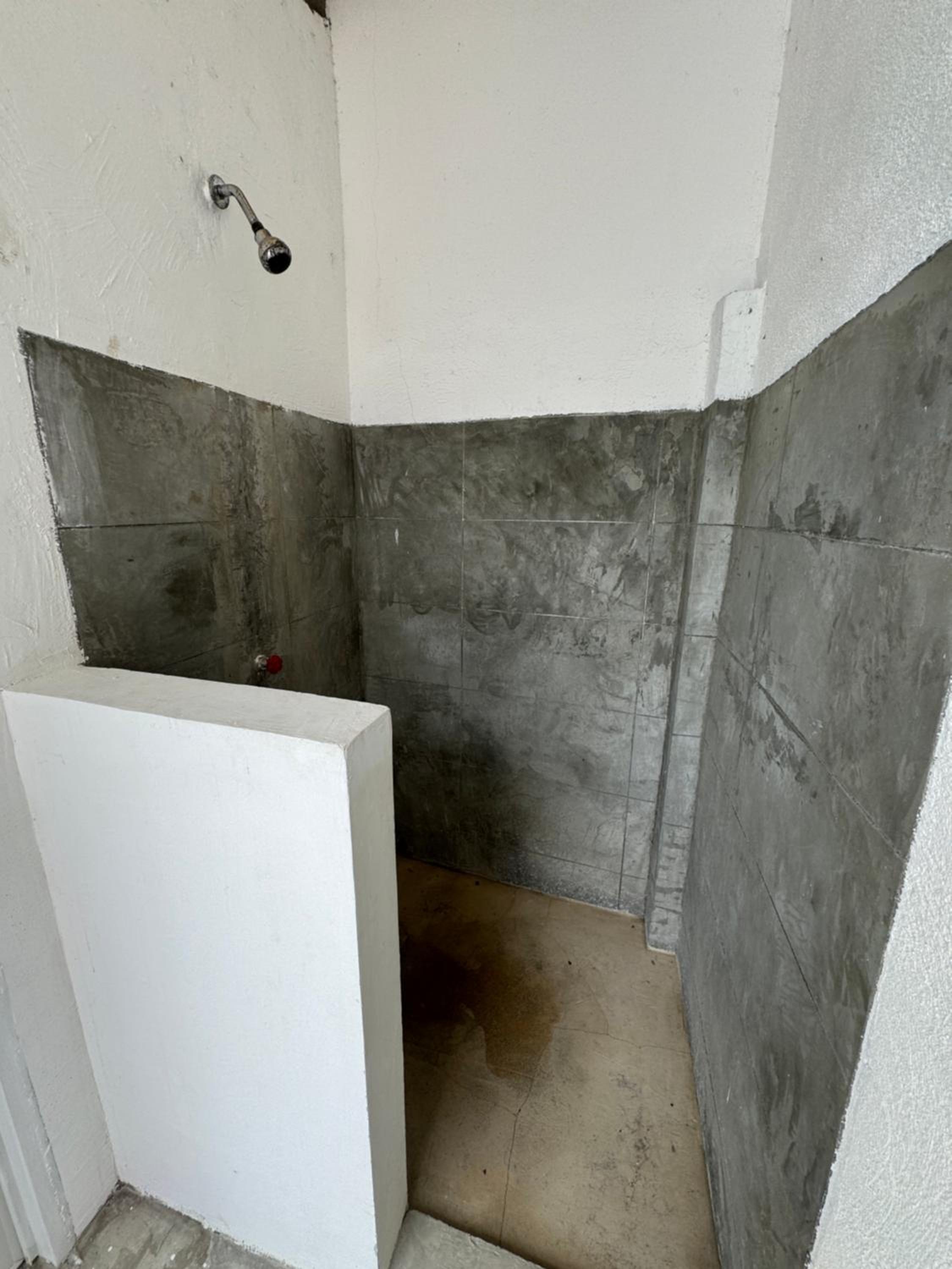 Valencia Pool studio